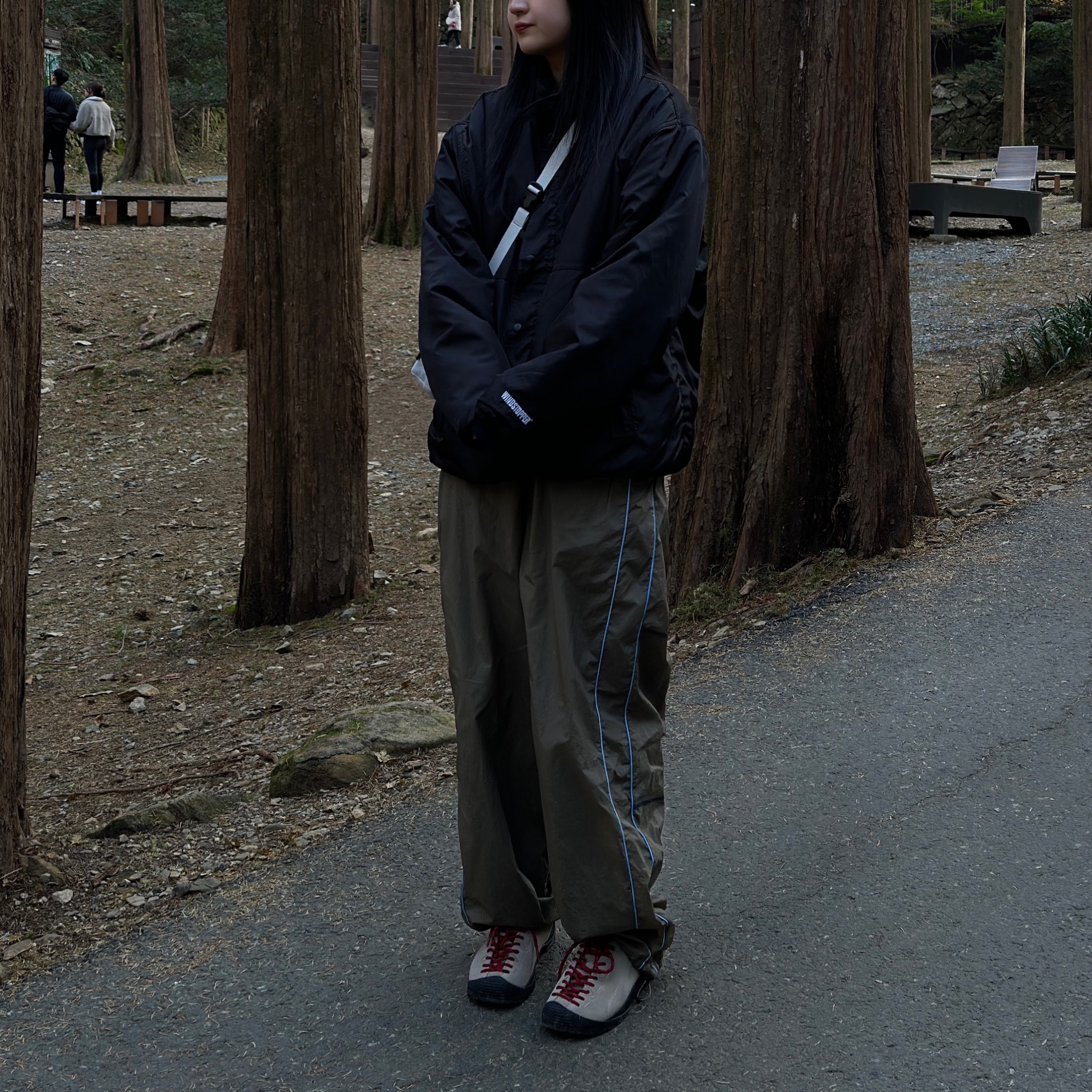 Supreme Geo Reversible Windstopper Fleece Jacket Black - 22FW, Arc'teryx Mantis 1 Waistpack Solitude Graphite 착용 스타일