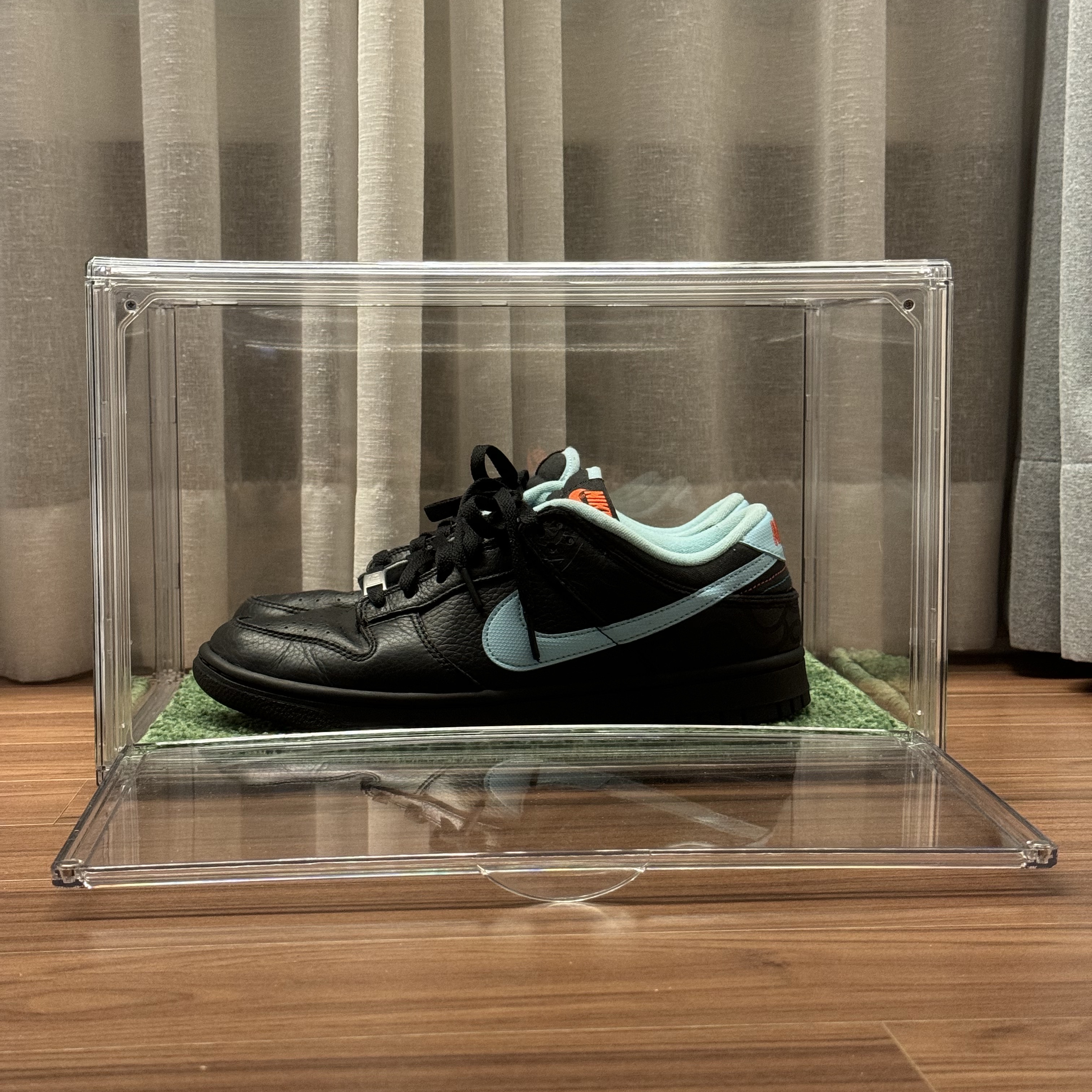 Nike x Tiffany & Co. Air Force 1 Low SP 1837, Nike Dunk Low Retro SE Barber Shop Black 착용 스타일 - 2