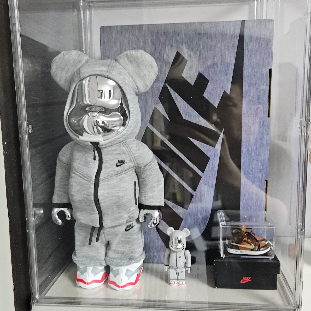 Bearbrick x Nike Tech Fleece N98 100% & 400& Set 착용 스타일