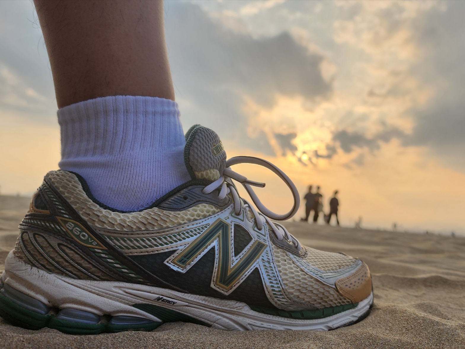 New Balance x Aime Leon Dore 860v2 Green 착용 스타일