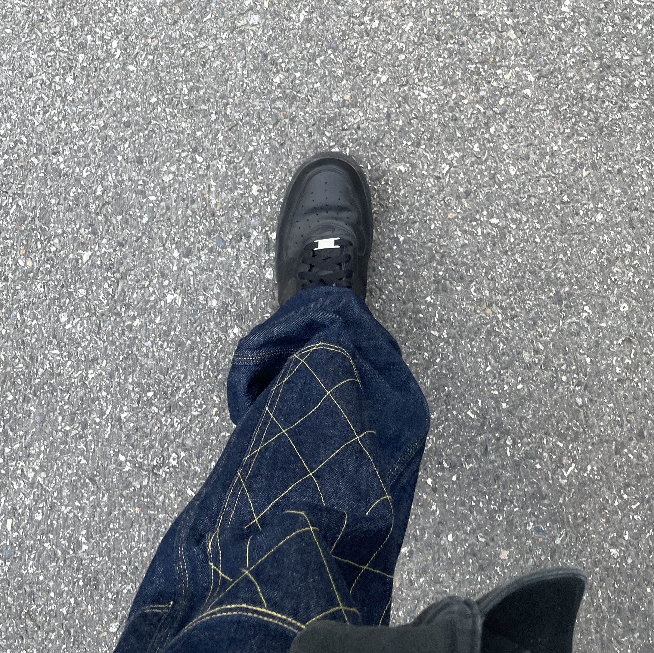 Nike x Supreme Air Force 1 Low Black, Kapital 11.5 oz. Denim Lumber Pants Indigo 착용 스타일