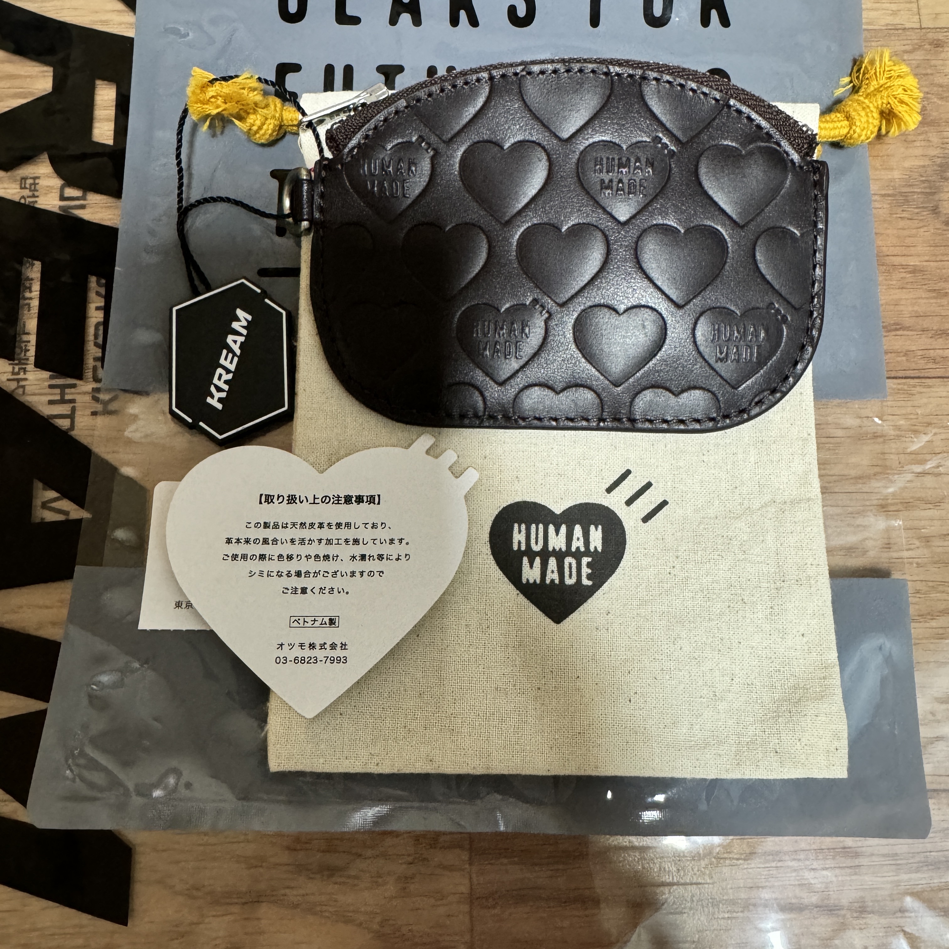 Human Made Leather Coin Case Brown 착용 스타일 - 1