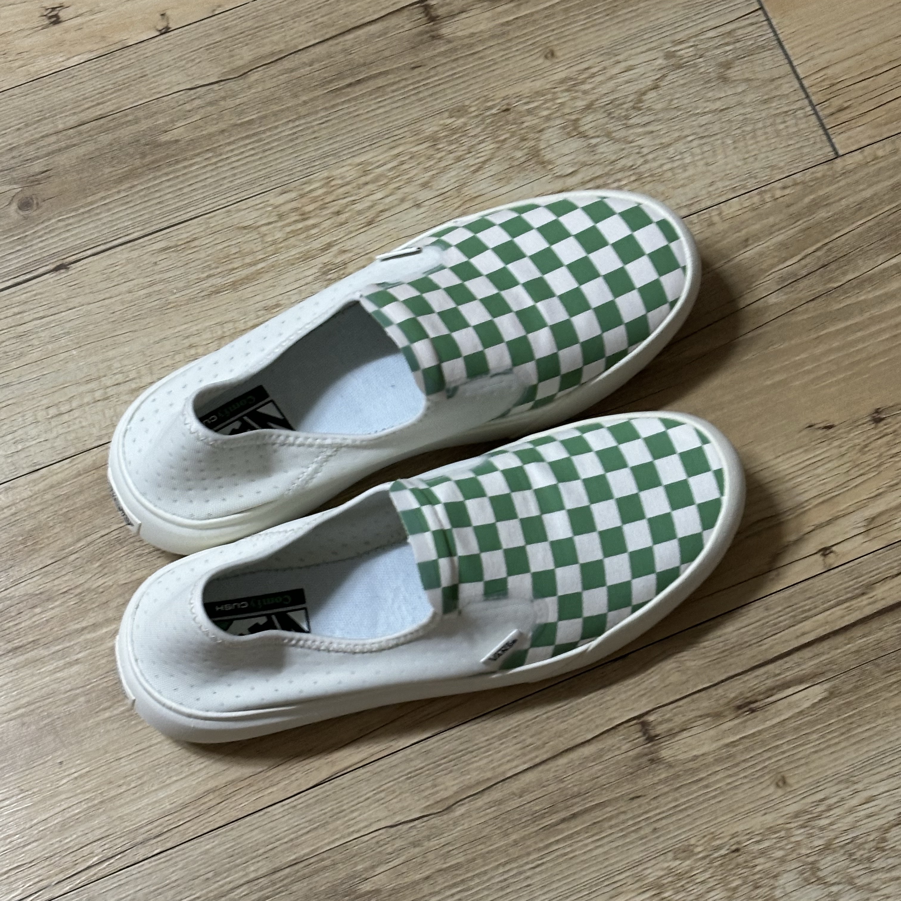 Vans ComfyCush One Checkerboard Green 착용 스타일