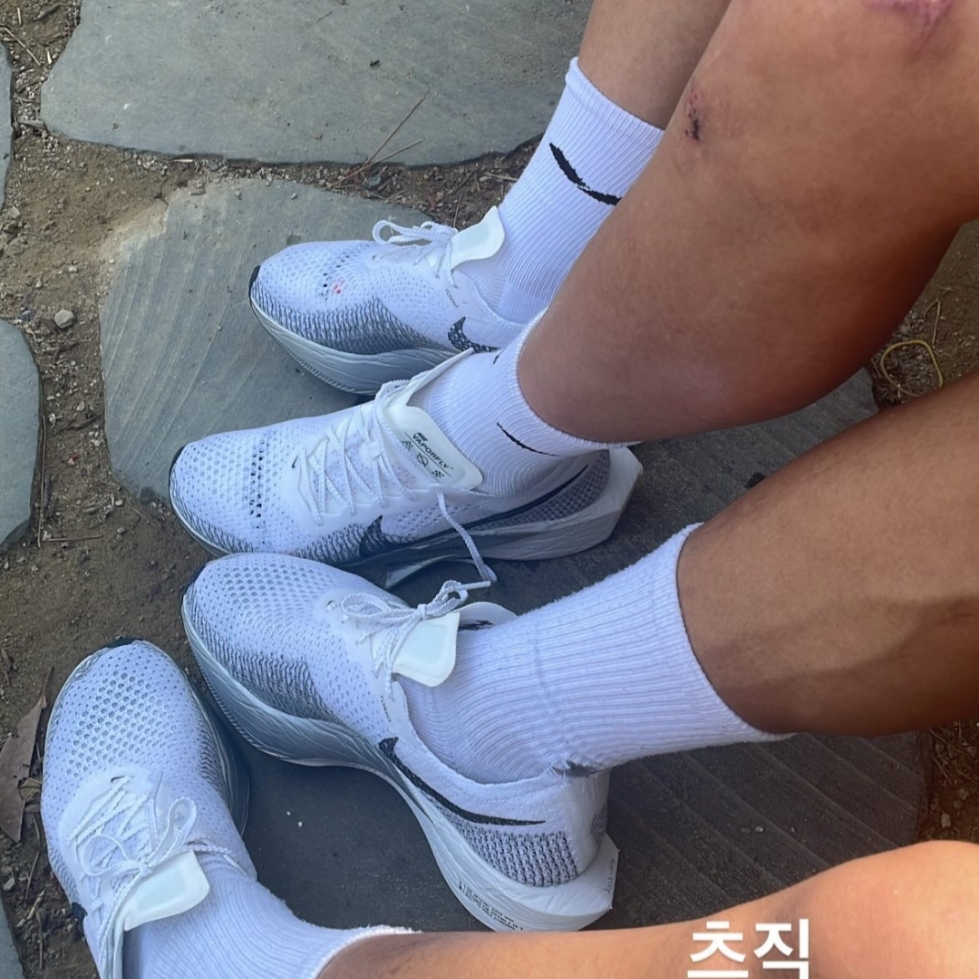 Nike ZoomX Vaporfly Next% 3 White Grey 착용 스타일