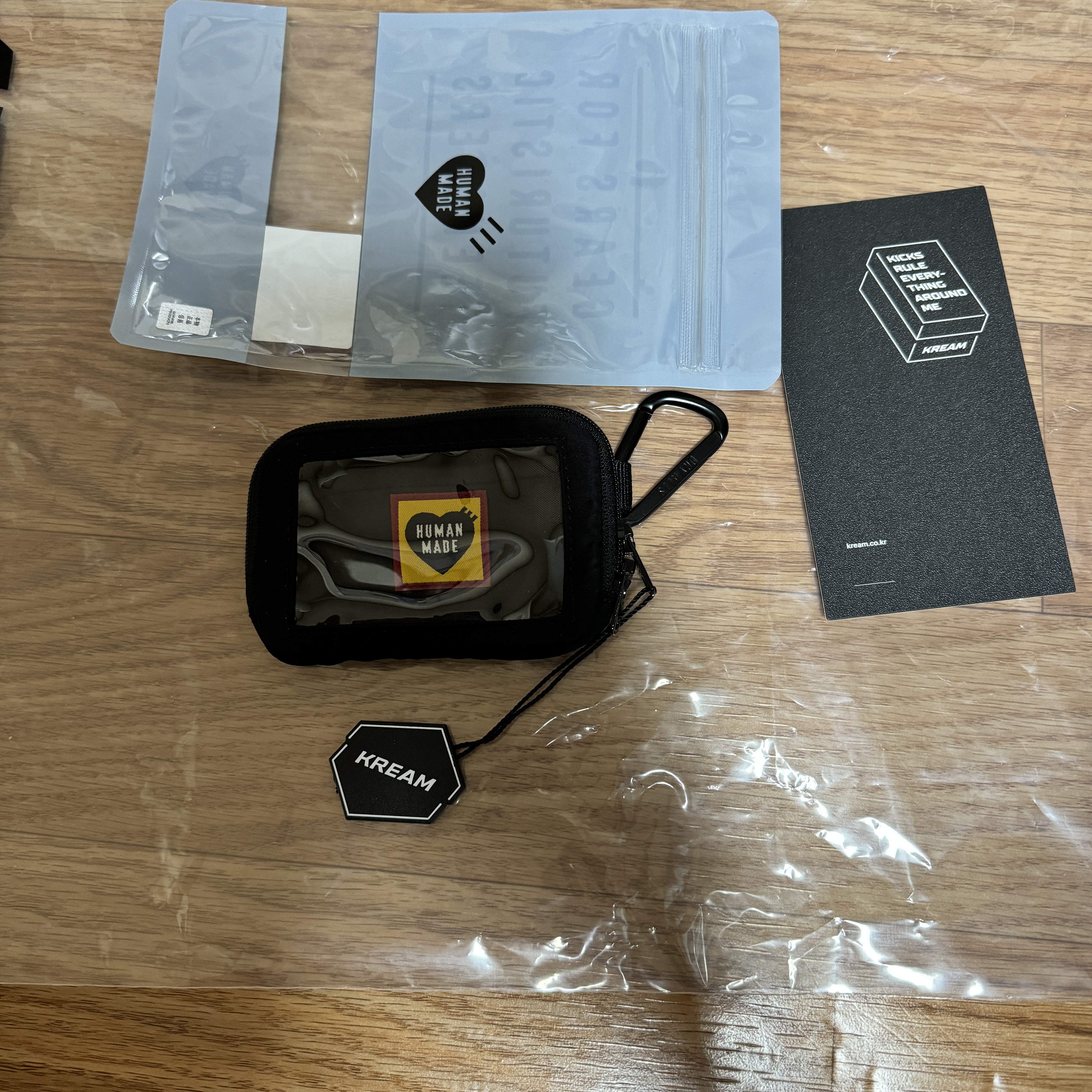 Human Made Military Card Case Black 착용 스타일 - 2