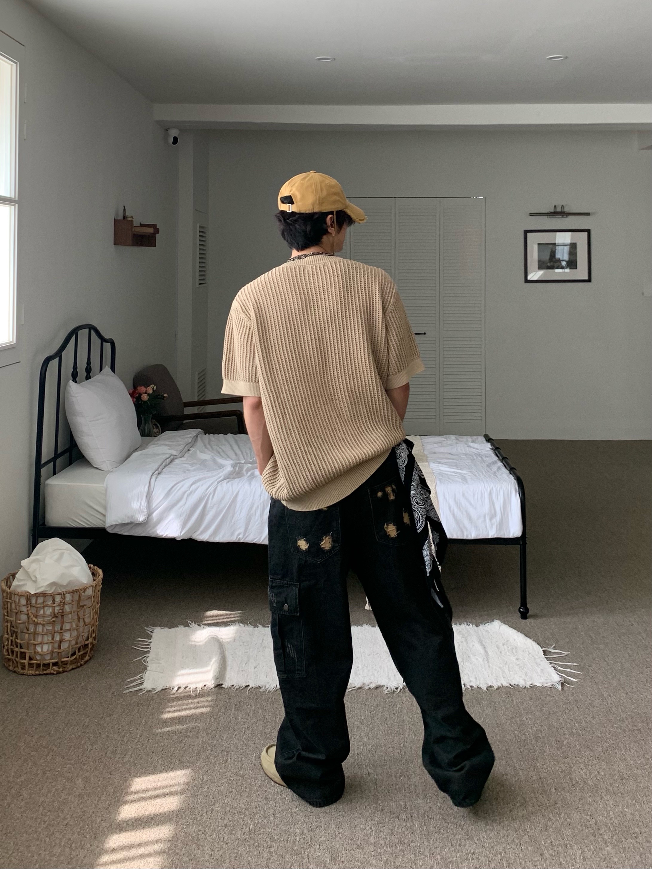 Clarks Wallabee Maple Suede, Jacquemus La Casquette Artichaut Fringe Baseball Cap Beige 착용 스타일 - 2