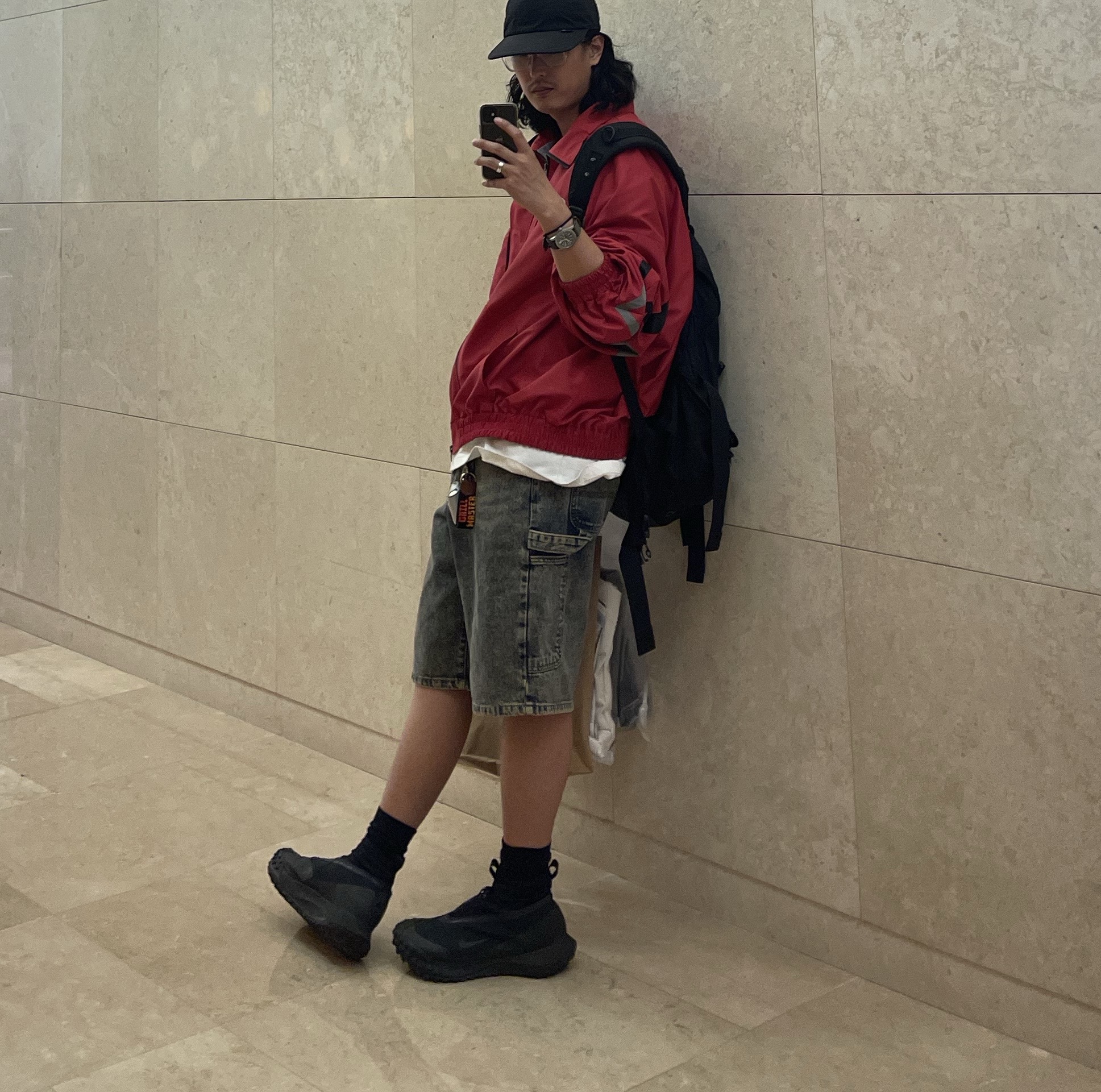 Nike ACG Mountain Fly Gore-Tex Black and Dark Grey 착용 스타일