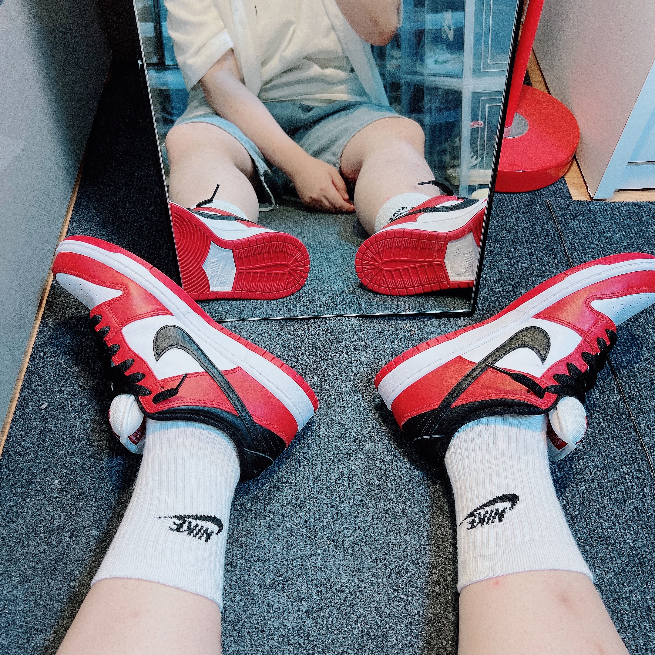 Nike SB Dunk Low Pro Chicago 착용 스타일 - 9