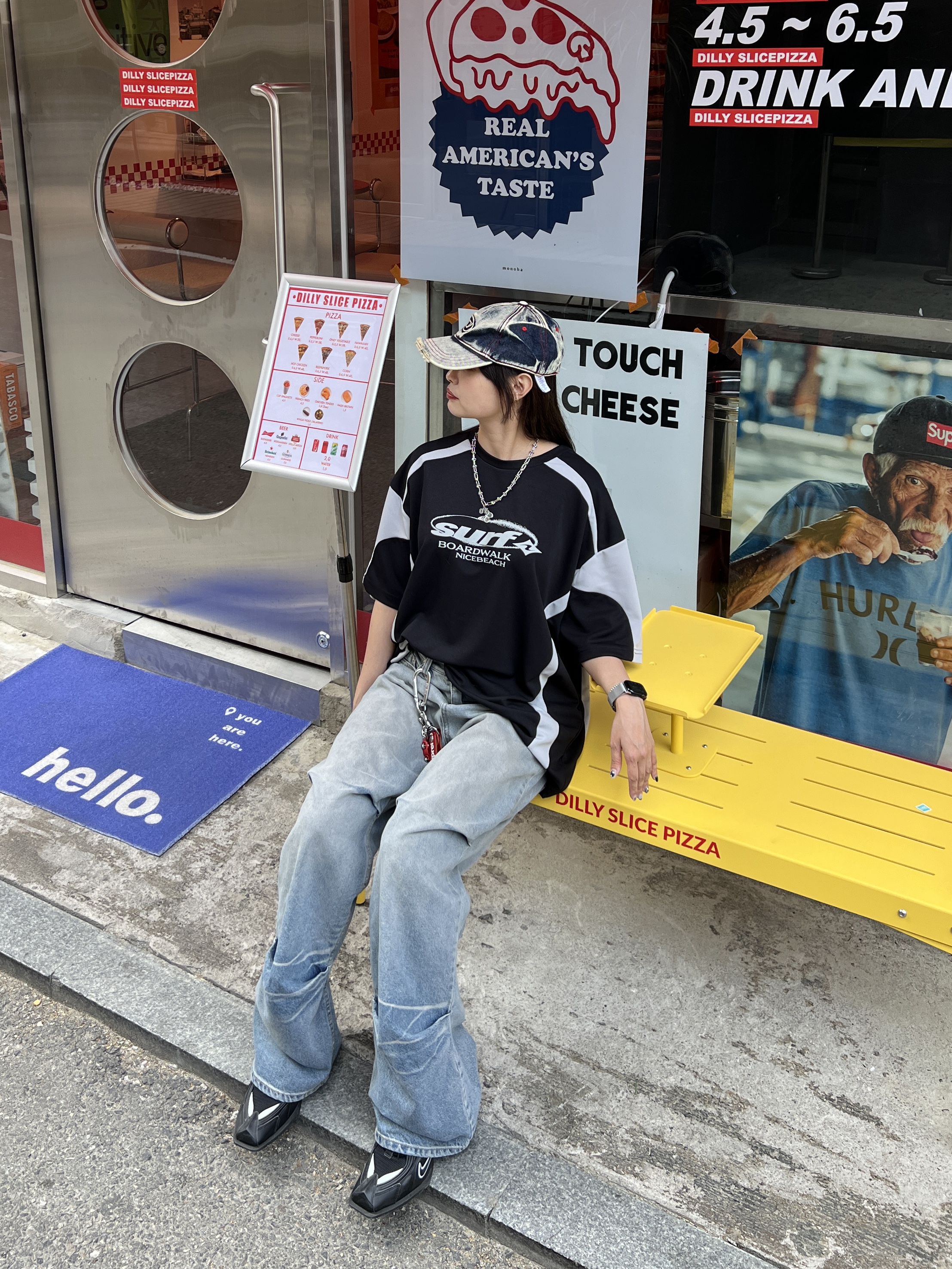 Diesel C-Seymon Treated Denim Baseball Cap Blue White, Nike x Martine Rose Shox MR4 Black 착용 스타일 - 4