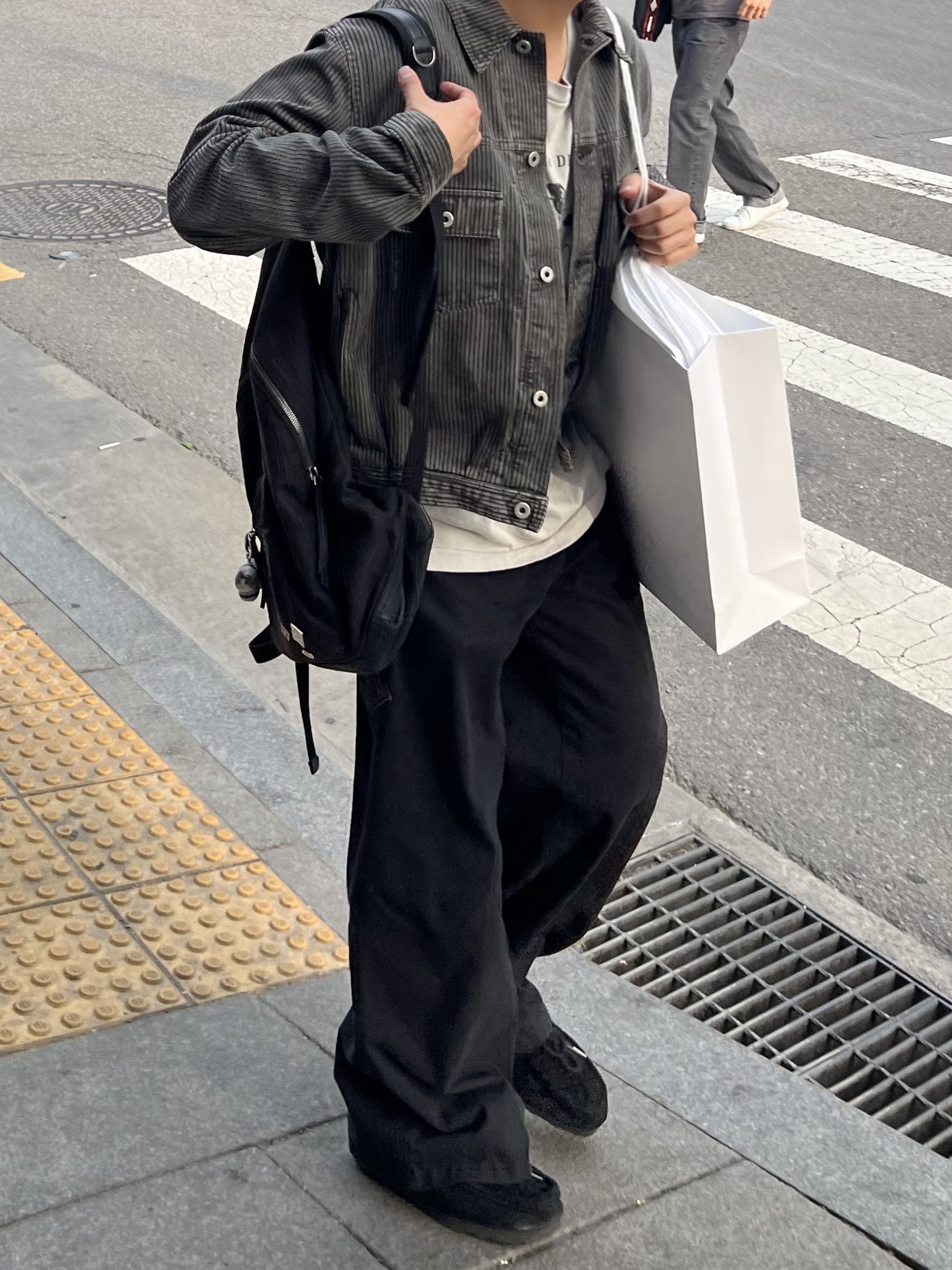 Polyteru Used Trucker Jacket Dyed Gray (Striped, Japanese Fabric), Polyteru x HANK Gosima Pants Washed Black - 24SS 착용 스타일 - 1