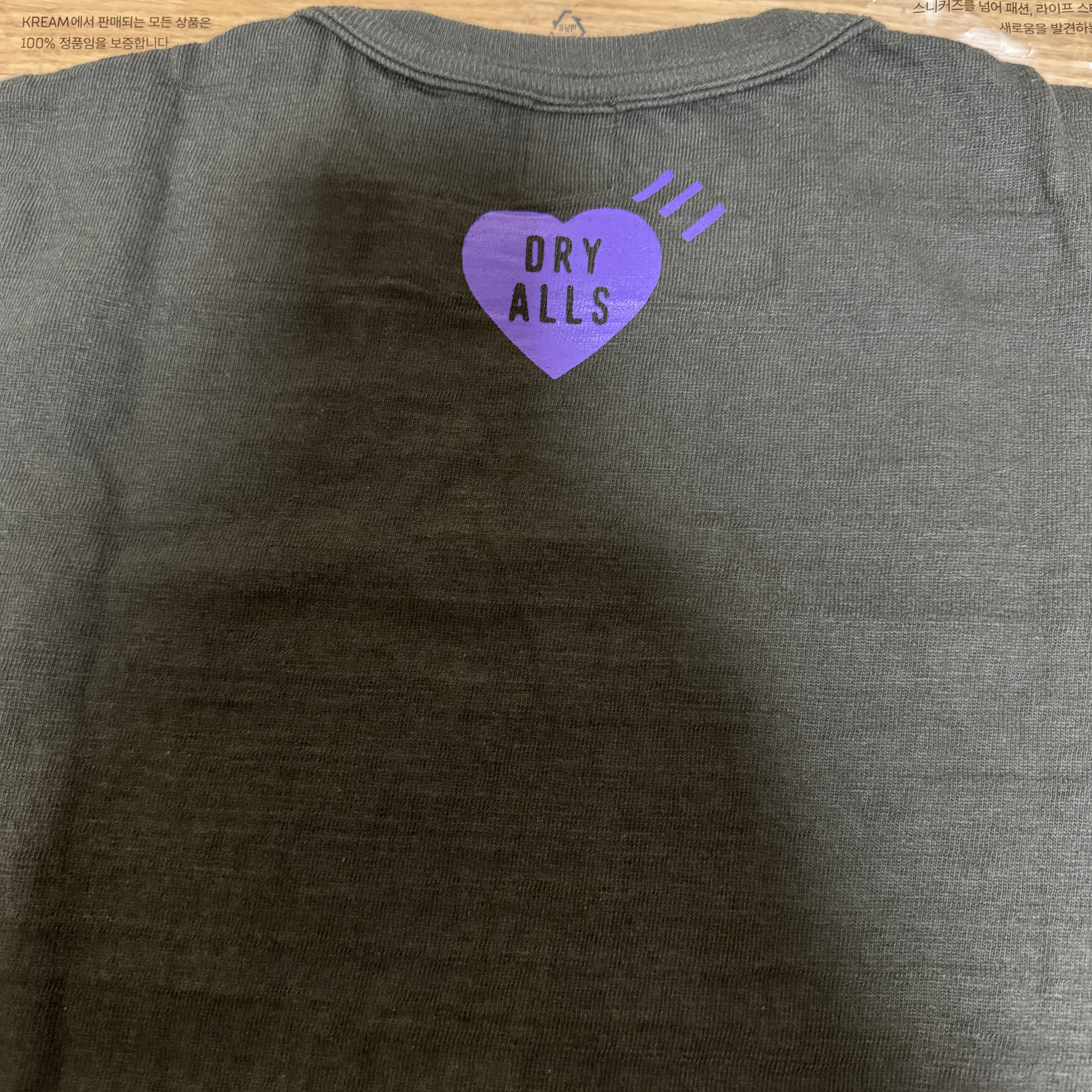 Human Made Heart T-Shirt Black - Fukuoka Store Exclusive 착용 스타일 - 2