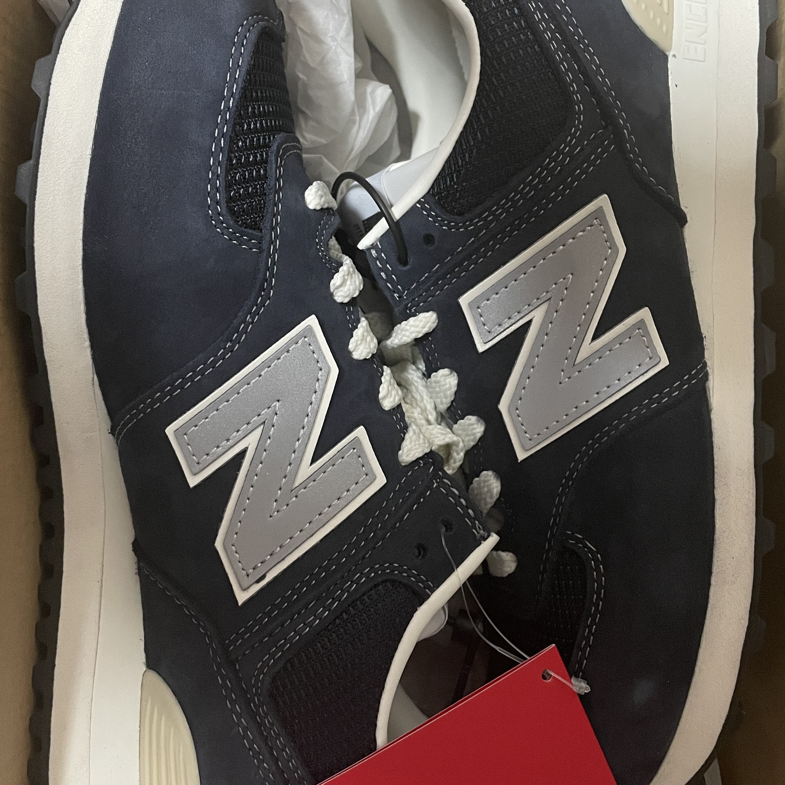 New Balance x Pottery 574 Premium Hard Navy 착용 스타일