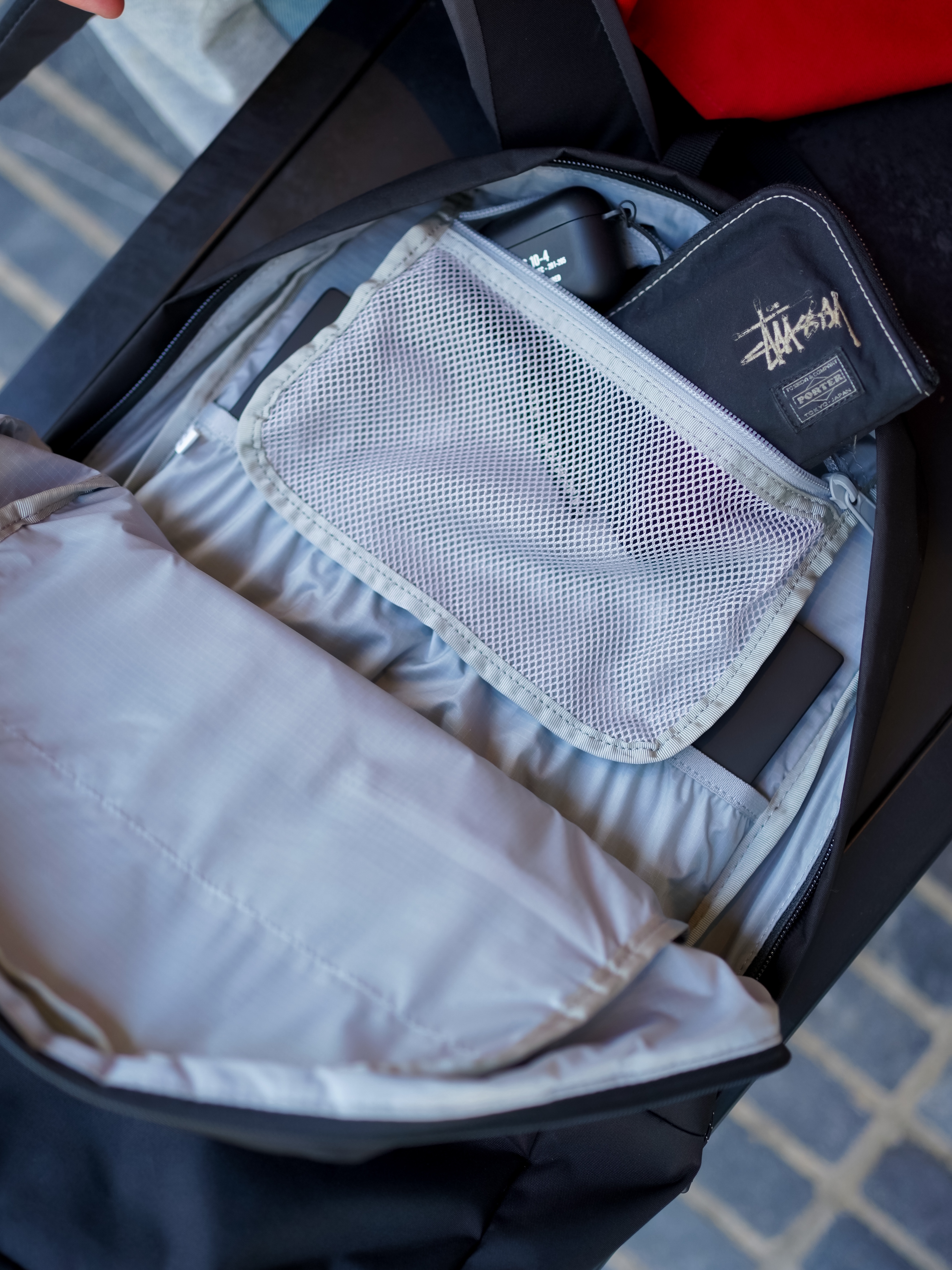 Montbell Pocketable Light Pack 18 Black, Supreme x Bless Sweatpant Jean Heather Grey - 23FW 착용 스타일 - 7