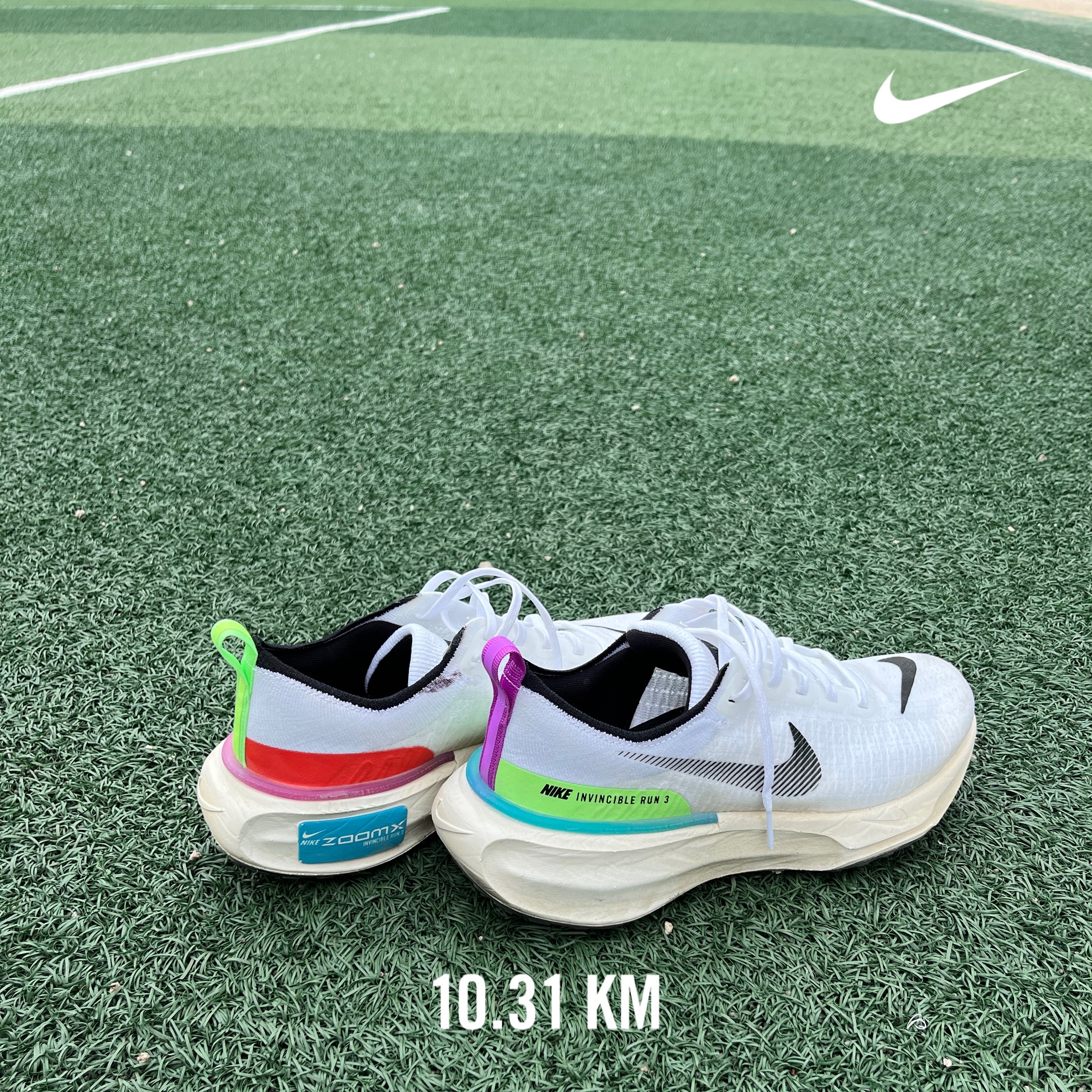 Nike Invincible 3 SE White Lime Blast 착용 스타일