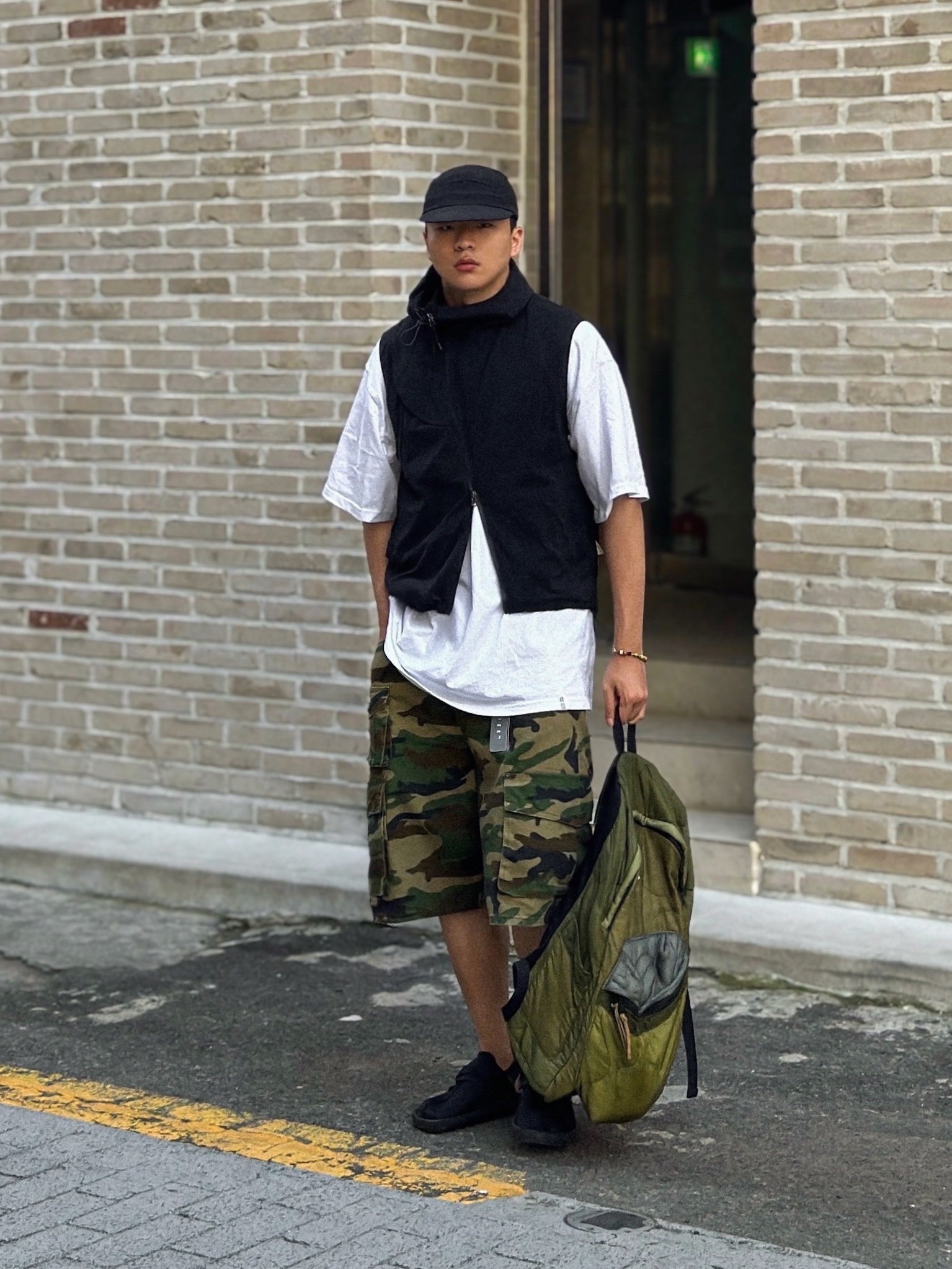 Reebok Beatnik Triple Black, TOWTOW.ARCHIVE Paisley Symbol Bracelet Turquoise 착용 스타일 - 1