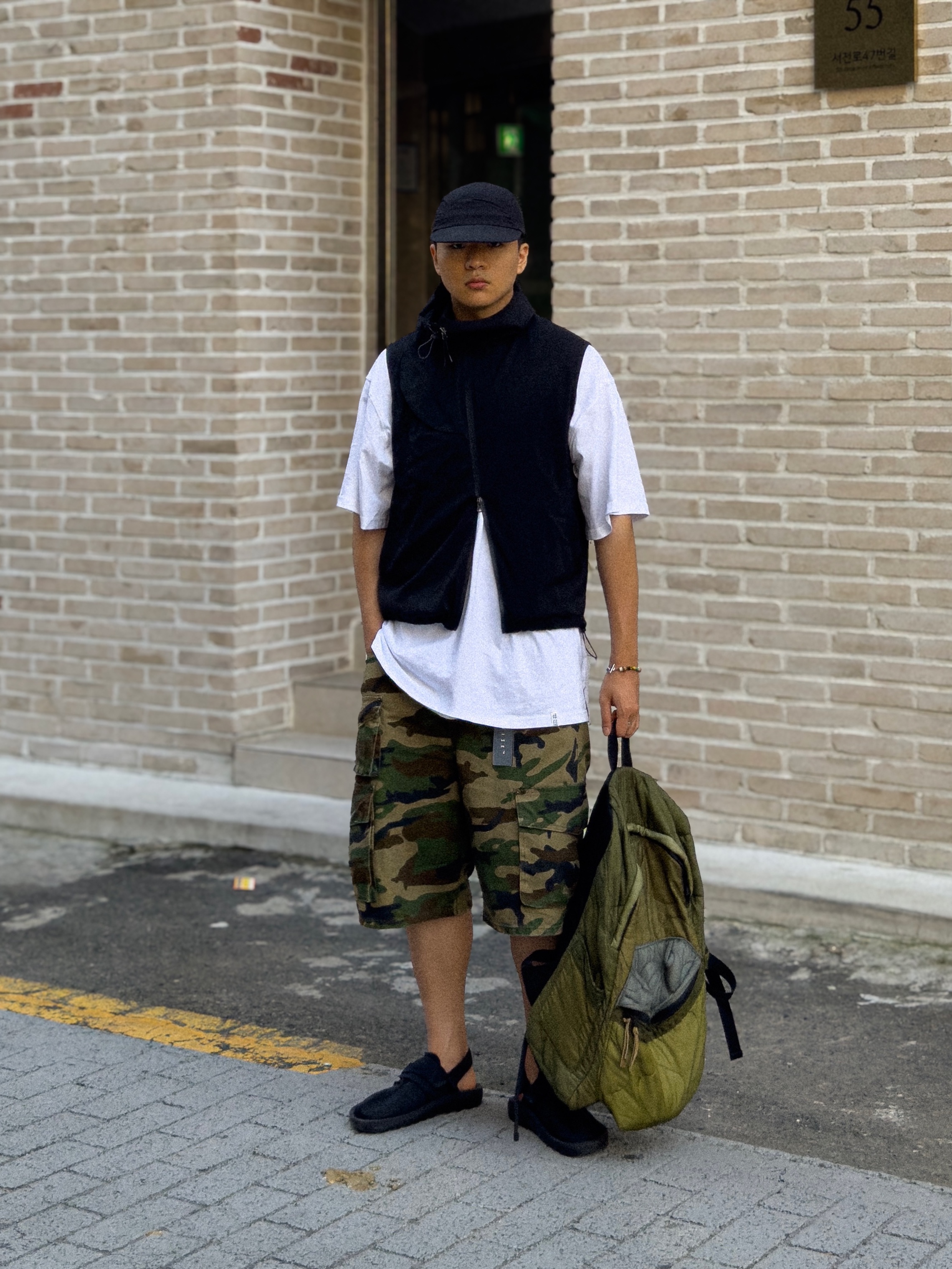 Reebok Beatnik Triple Black, TOWTOW.ARCHIVE Paisley Symbol Bracelet Turquoise 착용 스타일 - 4