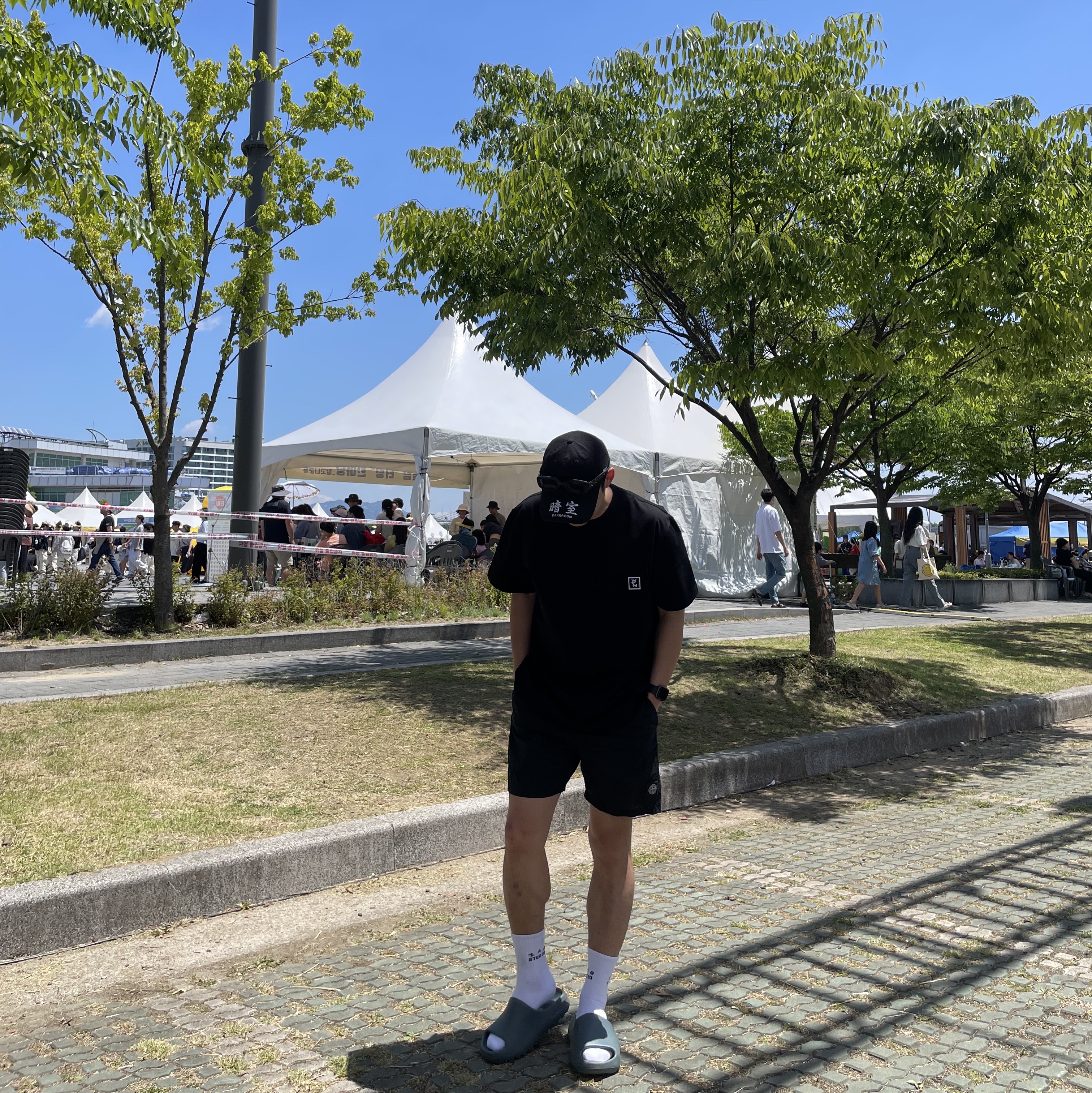 Wooyoungmi Cotton Back Logo T-Shirt Black - 24SS, Stone Island B0943 Nylon Metal Swimming Trunk Black - 24SS 착용 스타일 - 1