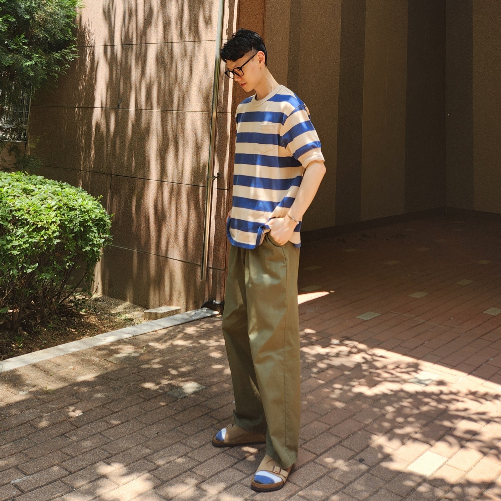 Birkenstock Zurich Suede Leather Taupe - Regular 착용 스타일