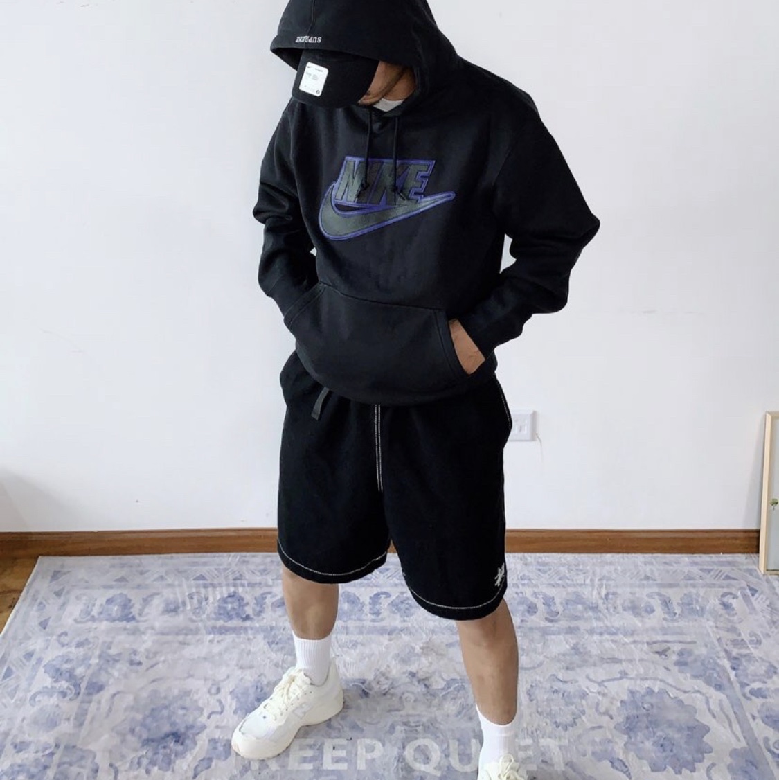 Stussy Loose Twill Mountain Shorts Black 착용 스타일