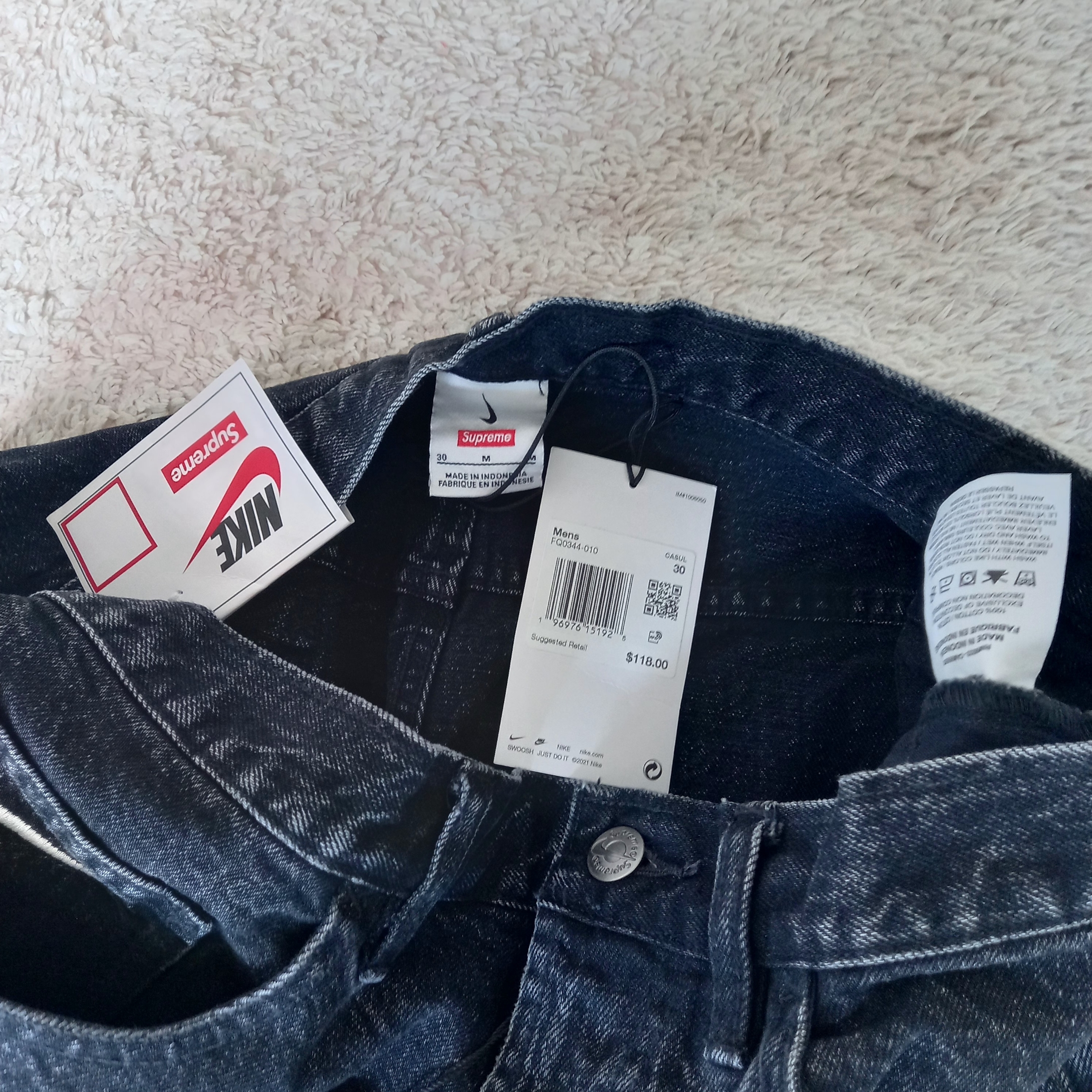 Supreme x Nike Denim Short Black - 24SS 착용 스타일 - 7