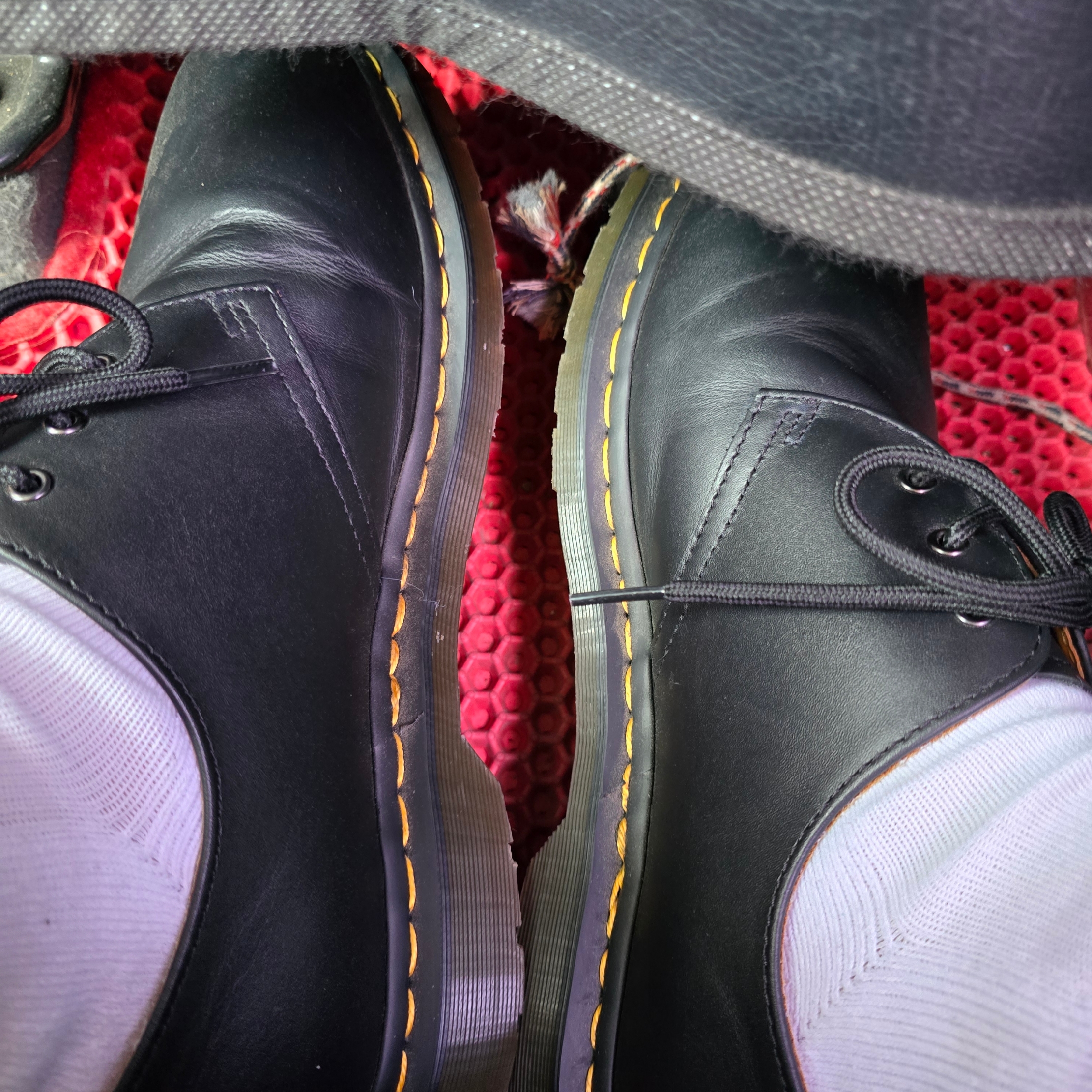 Dr. Martens 1461 Nappa Black 착용 스타일