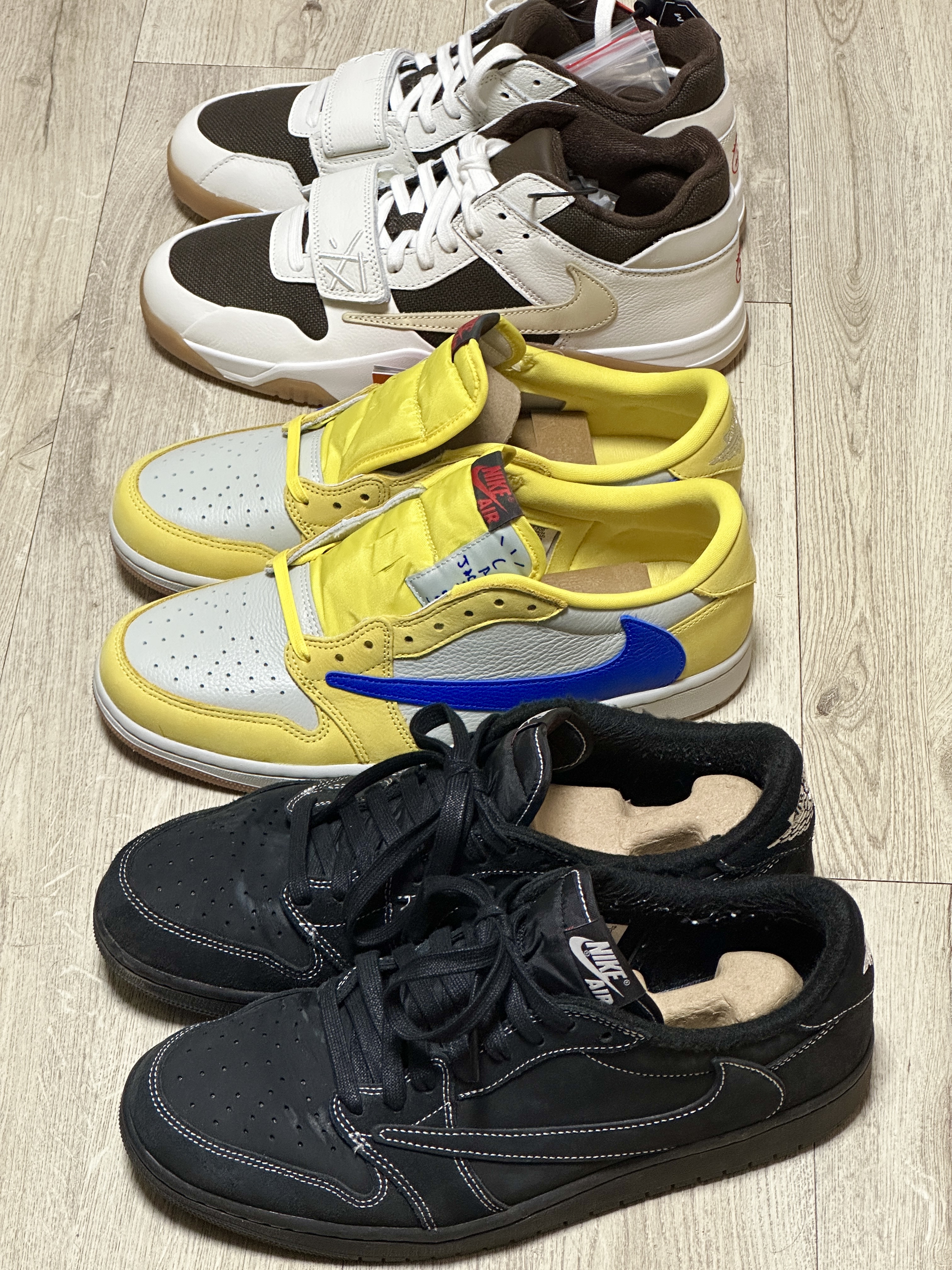 Jordan x Travis Scott Jumpman Jack TR Sail and Dark Mocha 착용 스타일 - 3