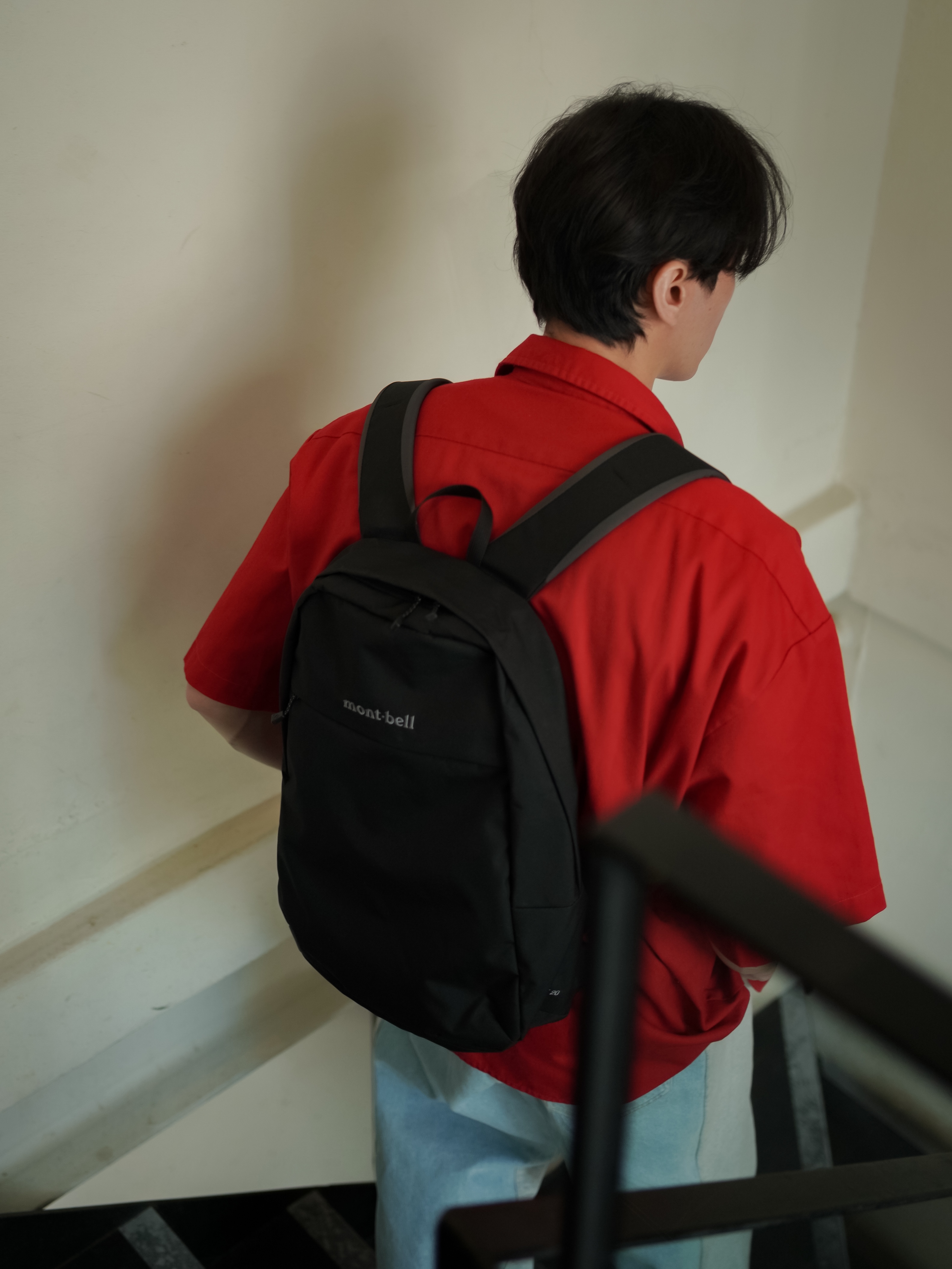 Montbell Pocketable Light Pack 18 Black, Supreme x Bless Sweatpant Jean Heather Grey - 23FW 착용 스타일 - 4