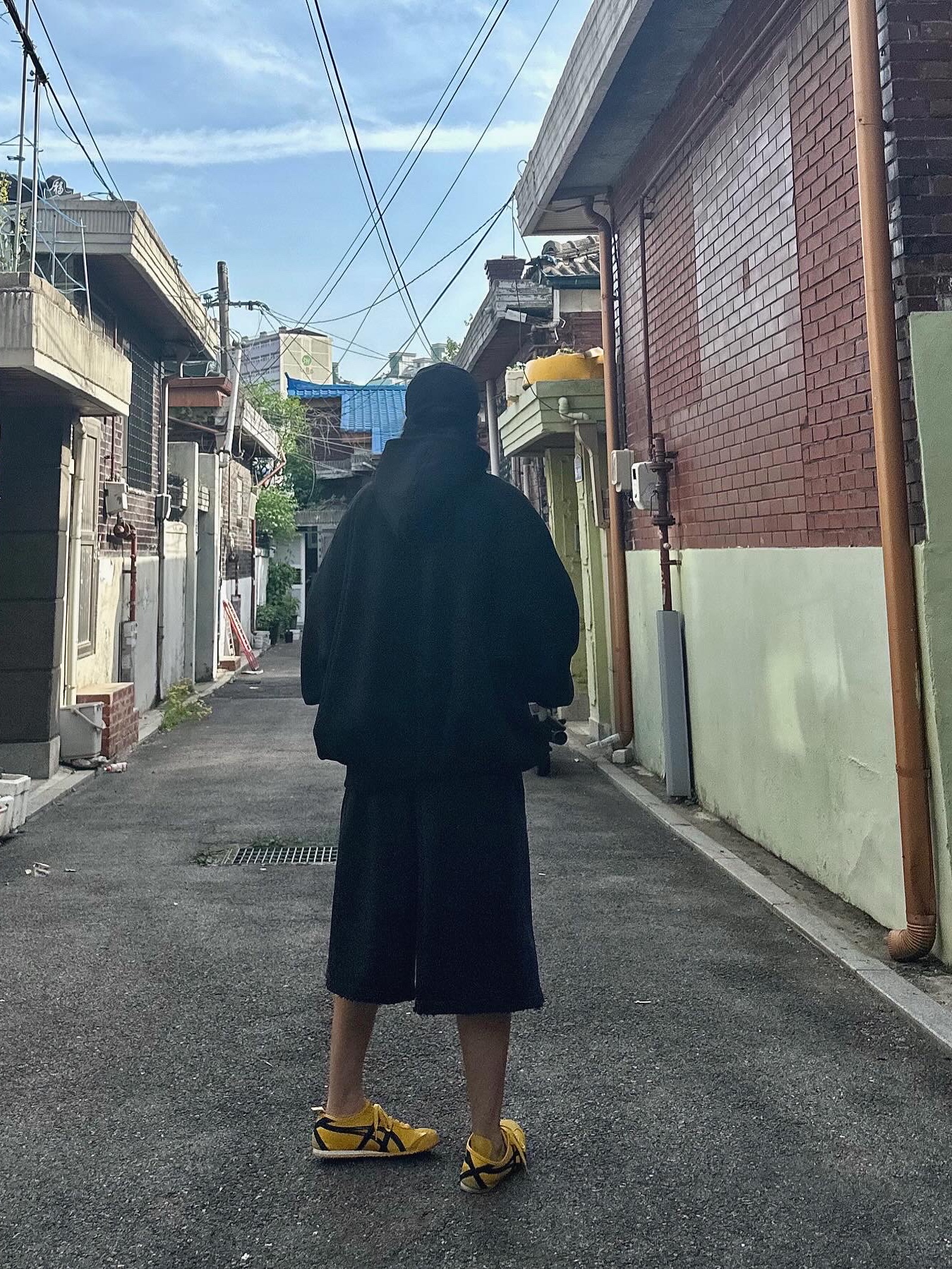 Undermycar Mu.10 Anti Fxxking Logo Play Oversized Bonded Hoodie Black 착용 스타일 - 2