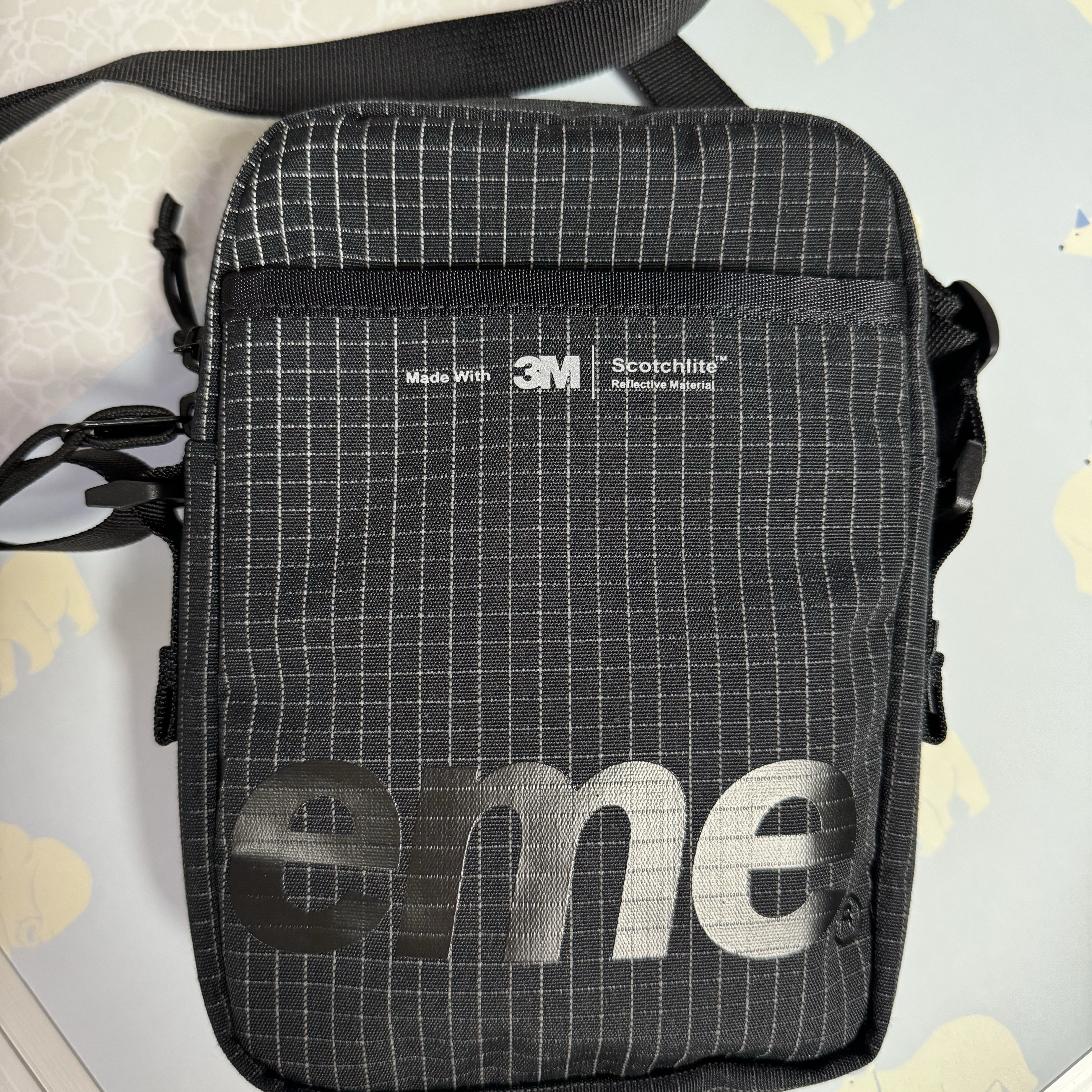 Supreme Shoulder Bag Black - 24SS 착용 스타일 - 2
