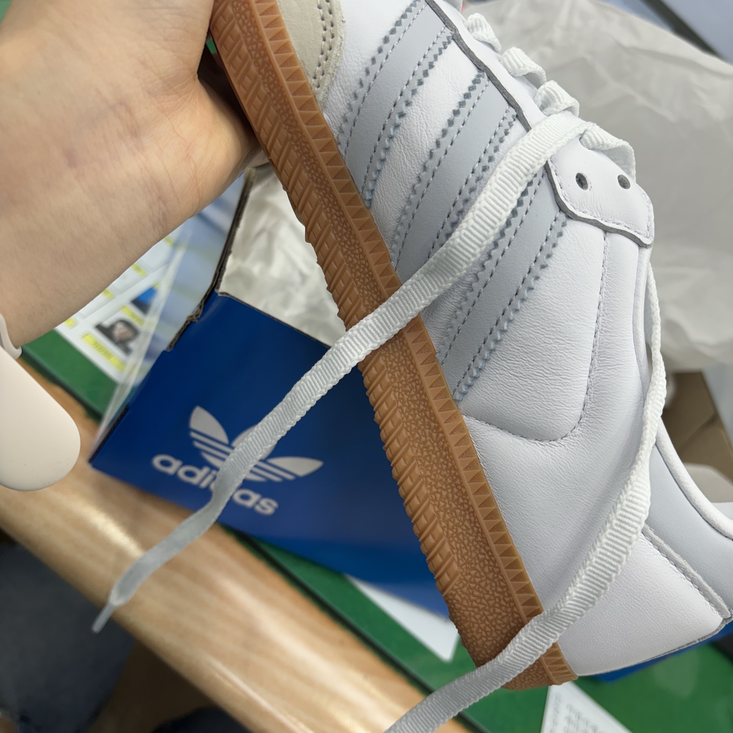 (W) Adidas Samba OG Cloud White Halo Blue 착용 스타일 - 3