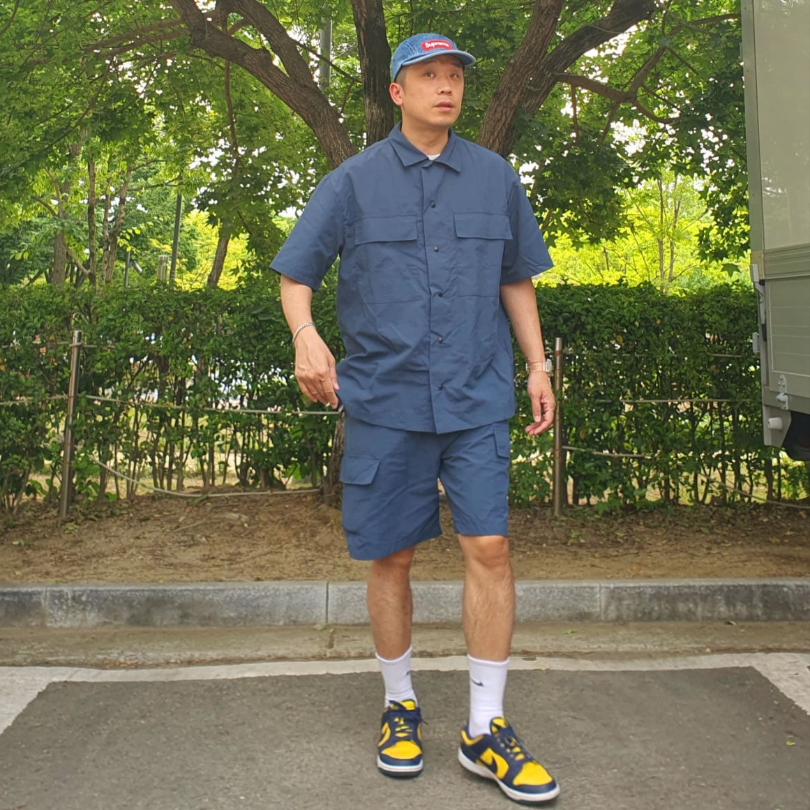 Nike Dunk Low Retro Varsity Maize, Casio G-Shock GA-2100SKE-7A 착용 스타일 - 2