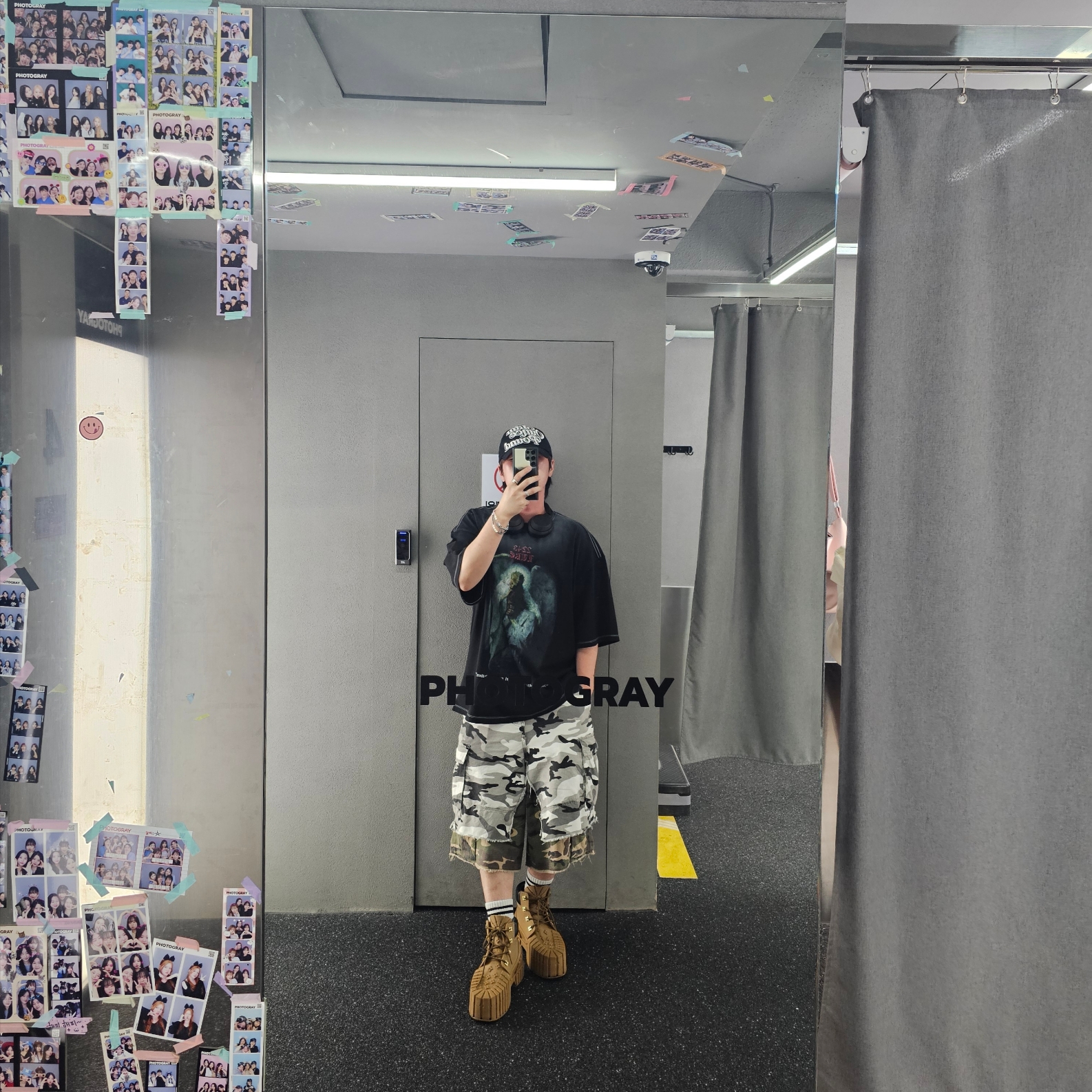 Project G/R x MFM333. Layered Skirt Camo Cargo Shorts Multi Camo 착용 스타일