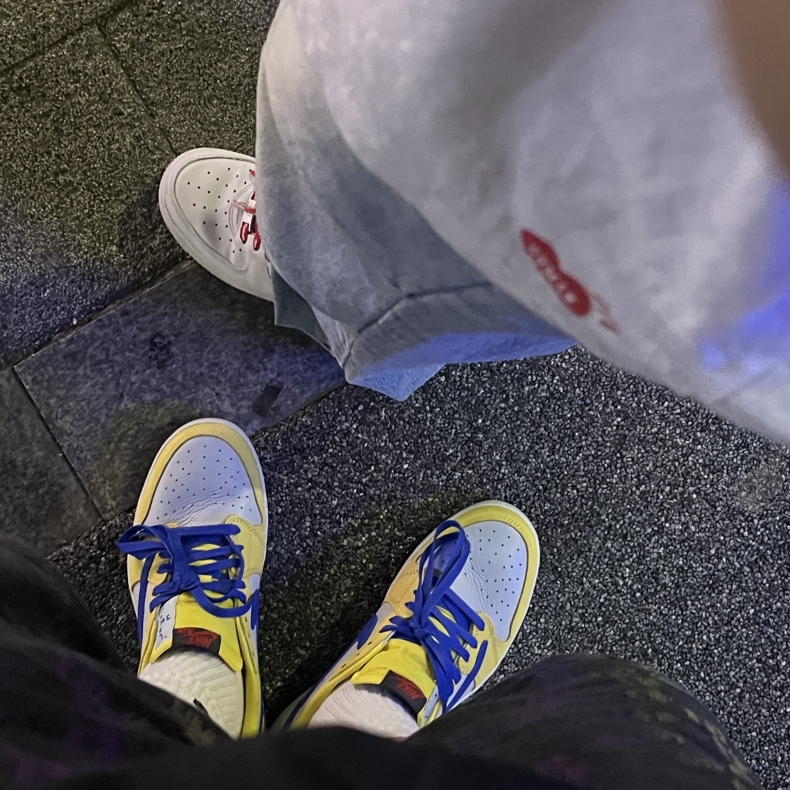 (W) Jordan 1 x Travis Scott Retro Low OG SP Canary, Supreme Gradient Jacquard Denim Shorts Black - 22SS 착용 스타일