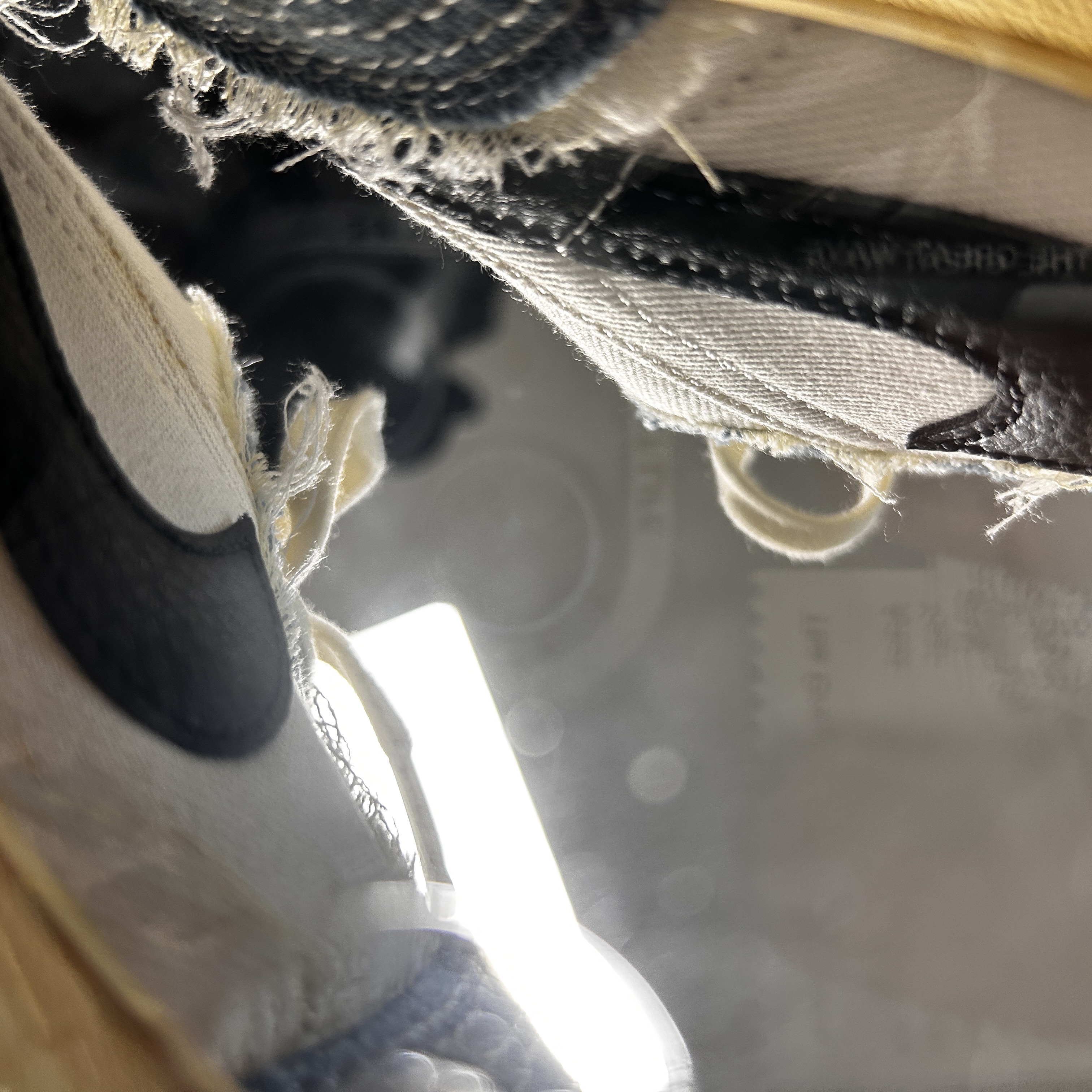 Jordan 1 Low World Make Japan 착용 스타일 - 2