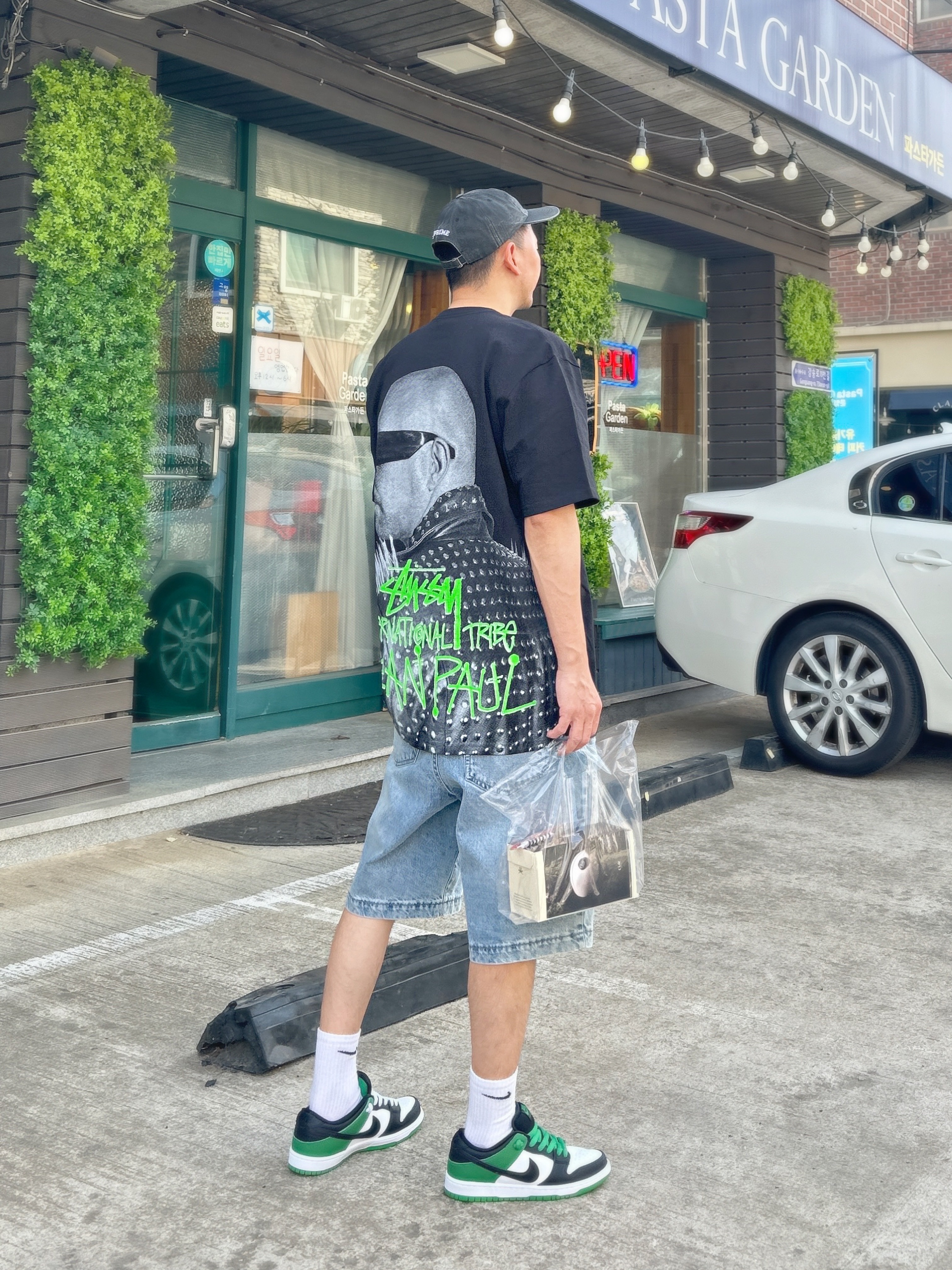 Supreme Pigment Canvas S Logo 6-Panel Black - 23SS, Stussy x Sean Paul T-Shirt Black 착용 스타일