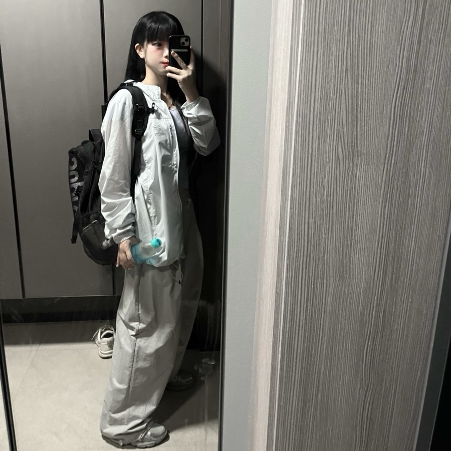 Arc'teryx Squamish Hoody Daybreak, Supreme Backpack Black - 20SS 착용 스타일