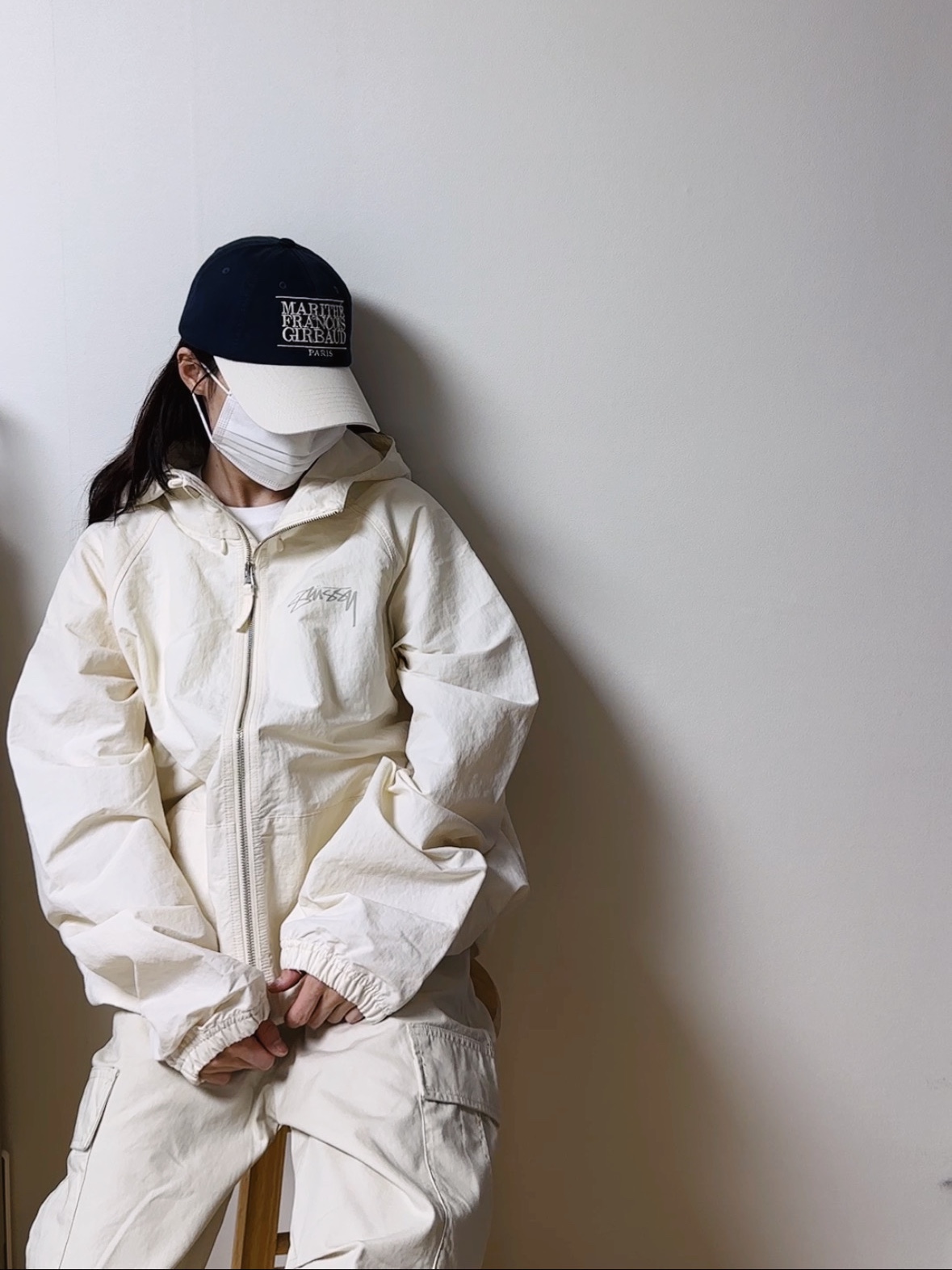 Stussy Wave Dye Beach Shell Jacket Bone 착용 스타일 - 2