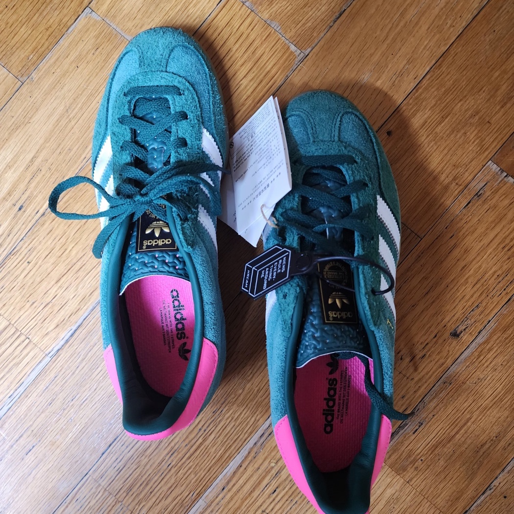 (W) Adidas Gazelle Indoor Collegiate Green 착용 스타일 - 1
