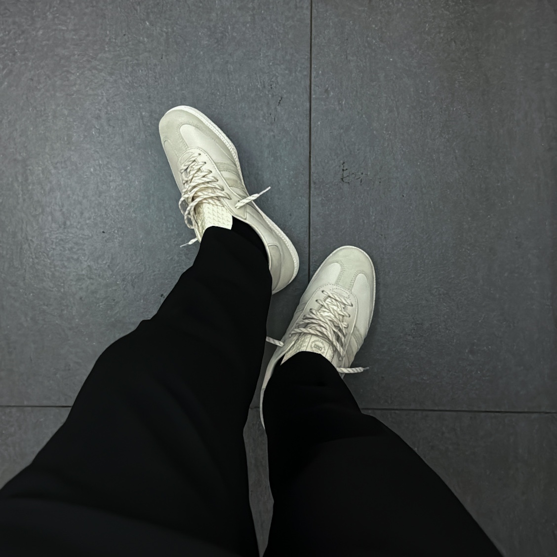 Adidas x Kith Samba Cloud White Off White 착용 스타일