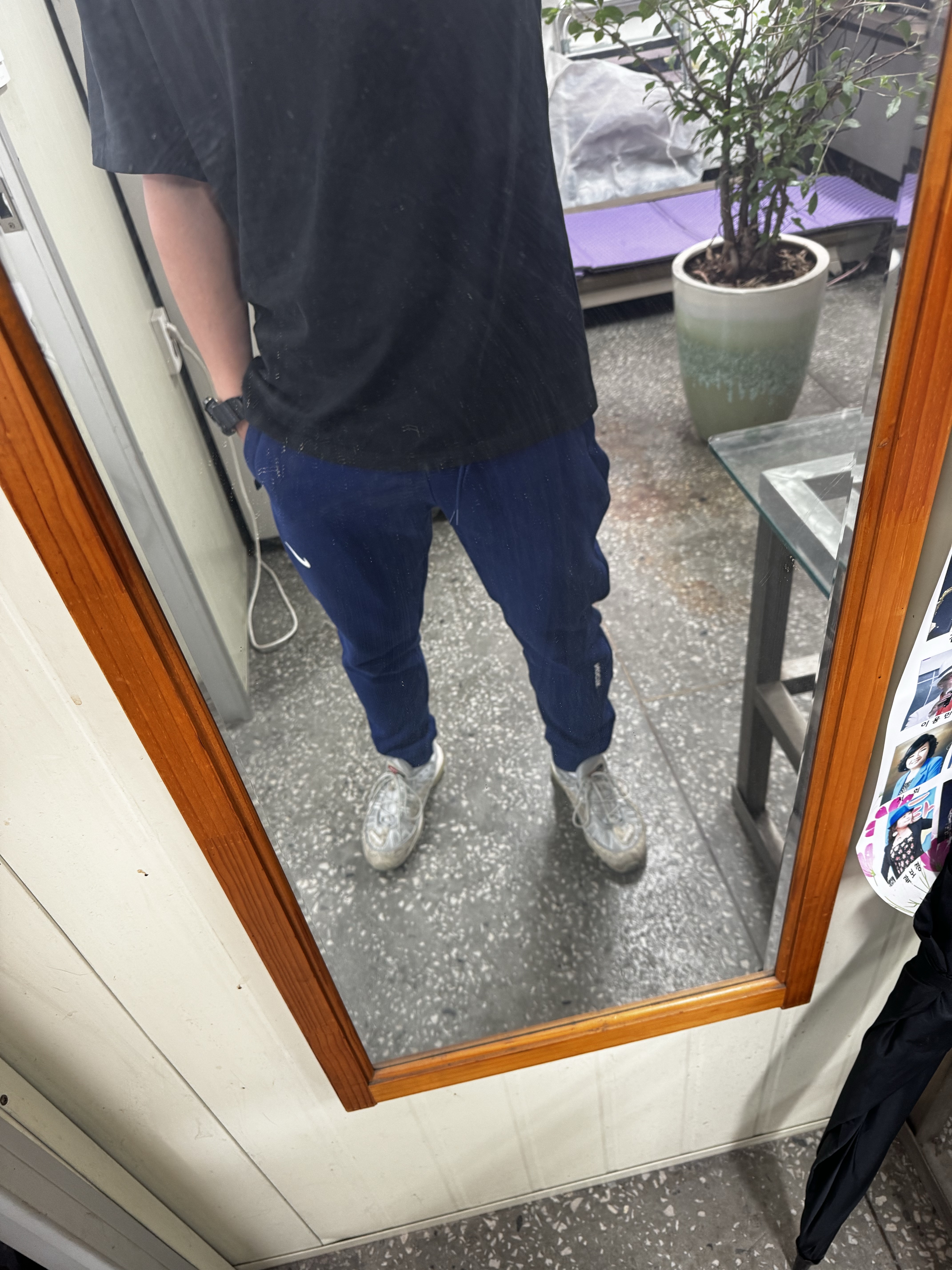 Nike x Supreme Air Max 98 Snakeskin, Nike x Drake Nocta Cardinal Stock Essential Fleece Pants Navy - US/EU 착용 스타일