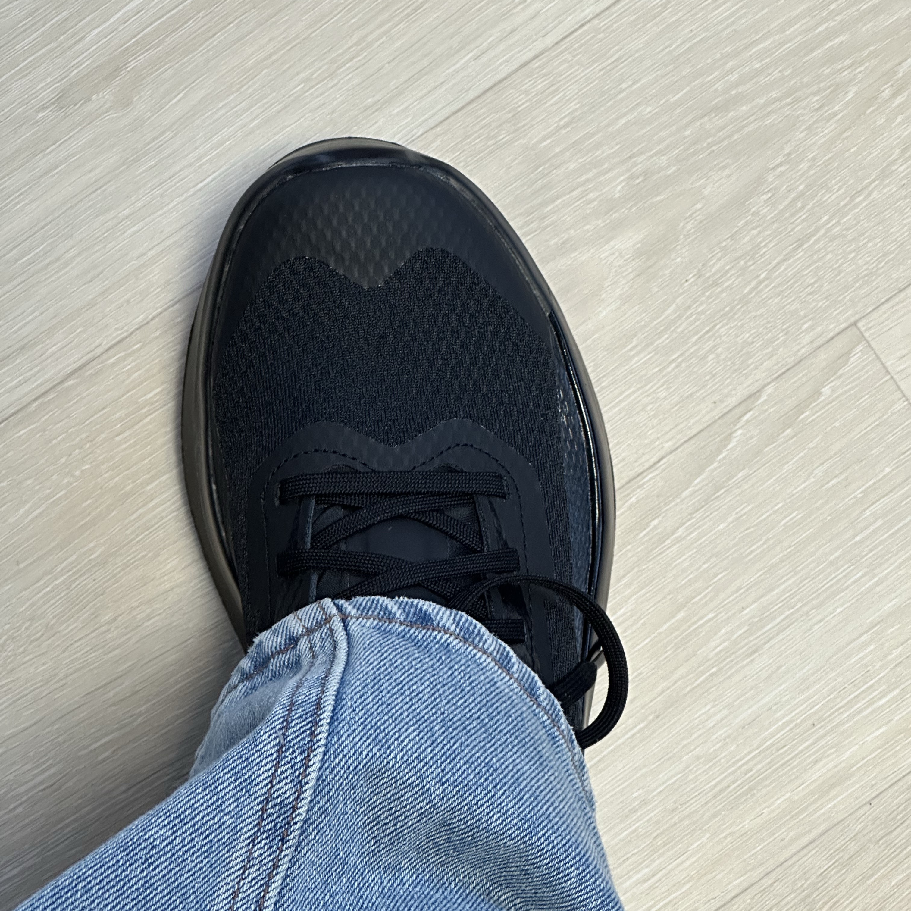 Salomon x Comme des Garcons Phantasm Platform Black 착용 스타일 - 3
