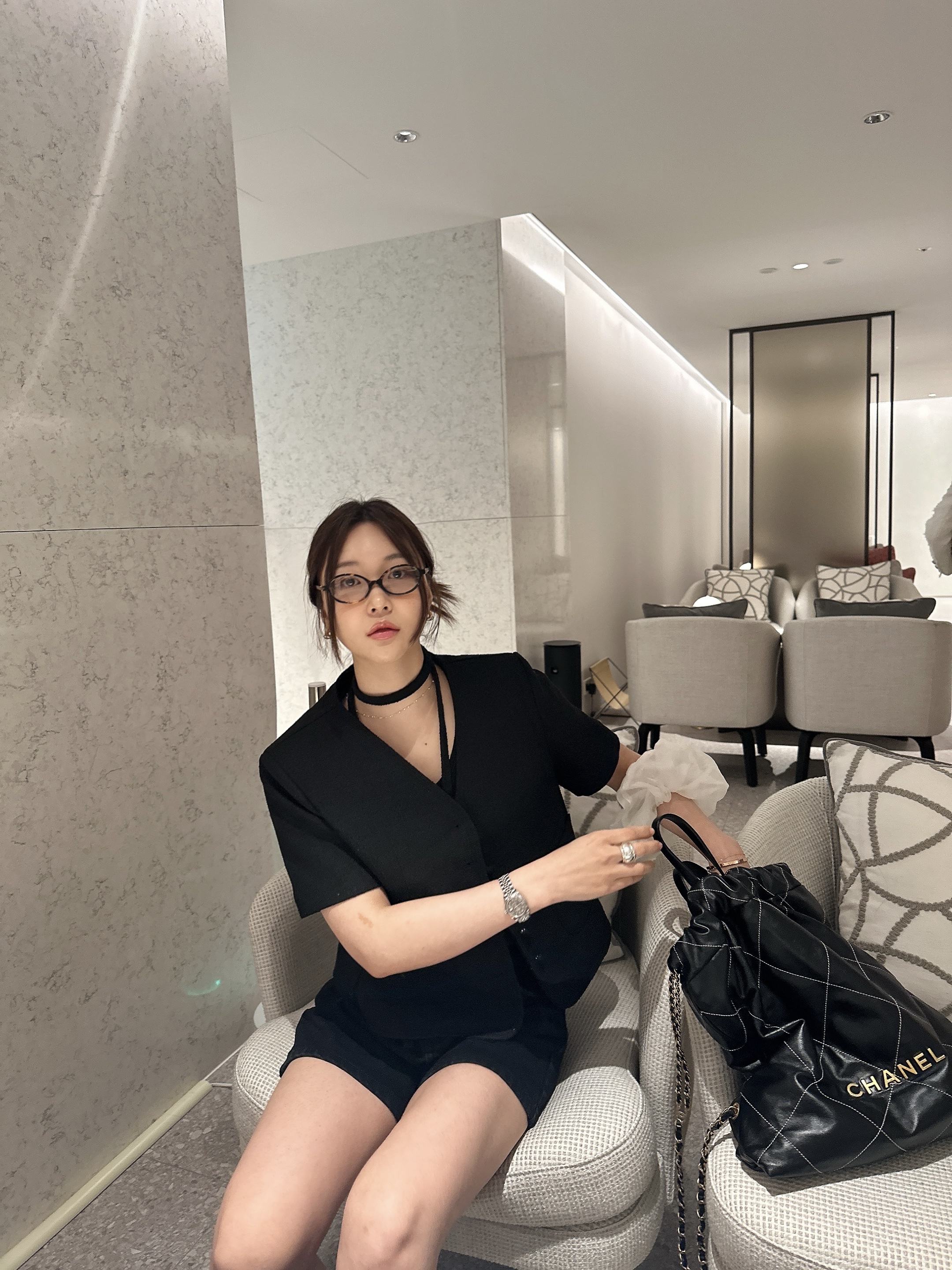 (W) Miu Miu Regard Sunglasses Blue Lenses Honey Tortoiseshell Acetate Standard fit 착용 스타일 - 2