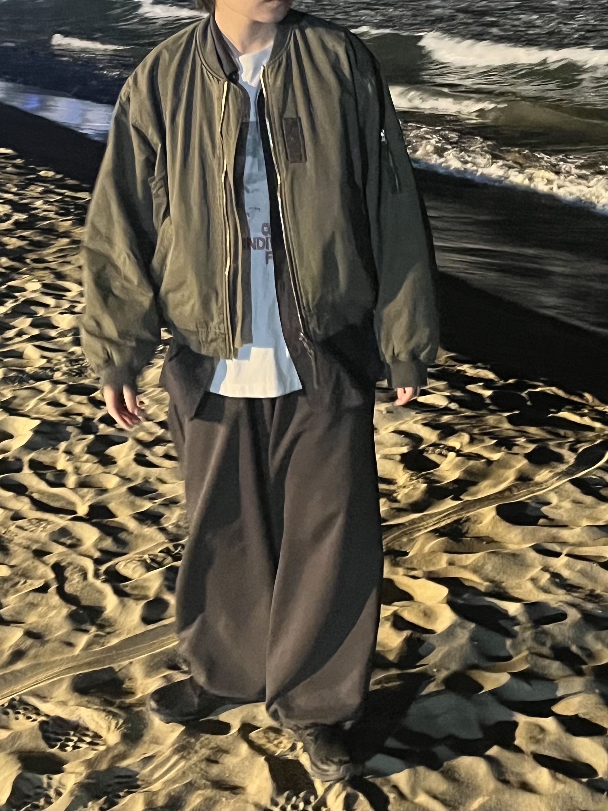 Polyteru Tenco Loosed Shirt 2.0 Dark Navy, Polyteru Human Index Human Jumbo 1/2 T-Shirt Gray 착용 스타일 - 1