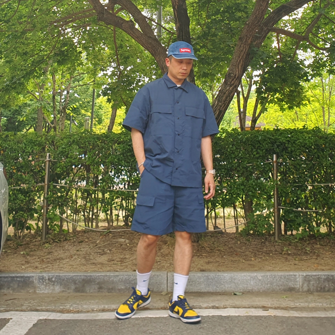 Nike Dunk Low Retro Varsity Maize, Casio G-Shock GA-2100SKE-7A 착용 스타일 - 1