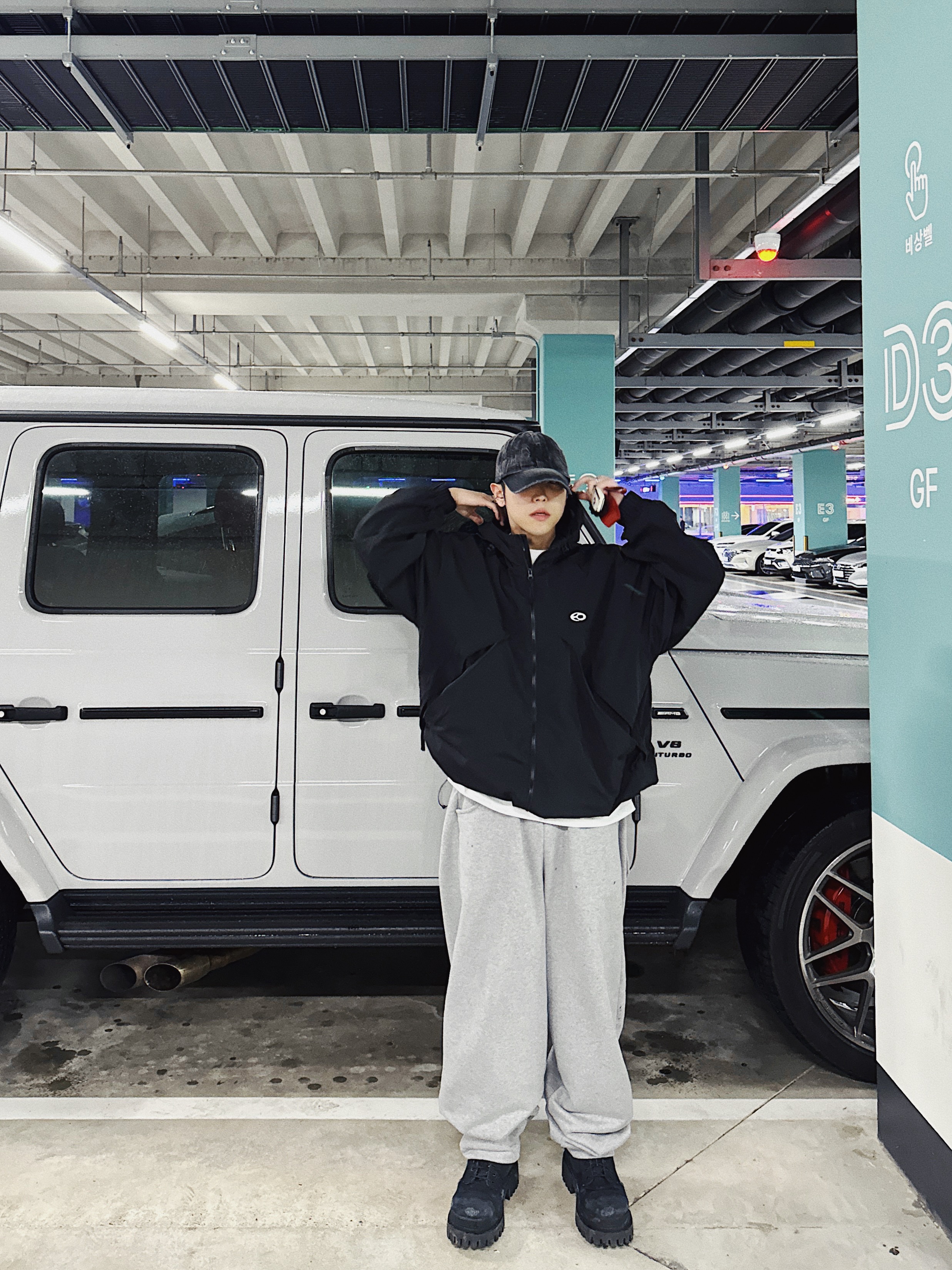MJD Everyday Heavy Sweat Baggy Pants Melange Grey, Balenciaga Combat Strike 20mm Boots Black 착용 스타일 - 4