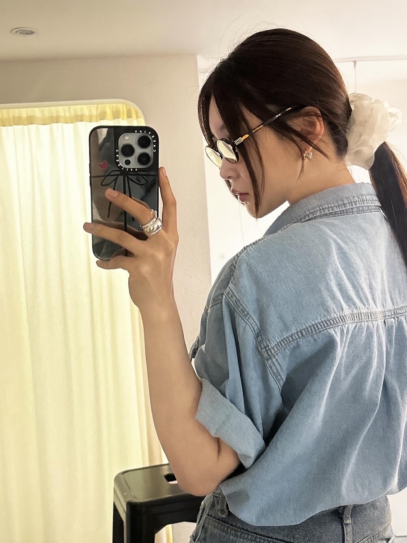 (W) Miu Miu Regard Sunglasses Blue Lenses Honey Tortoiseshell Acetate Standard fit 착용 스타일 - 1