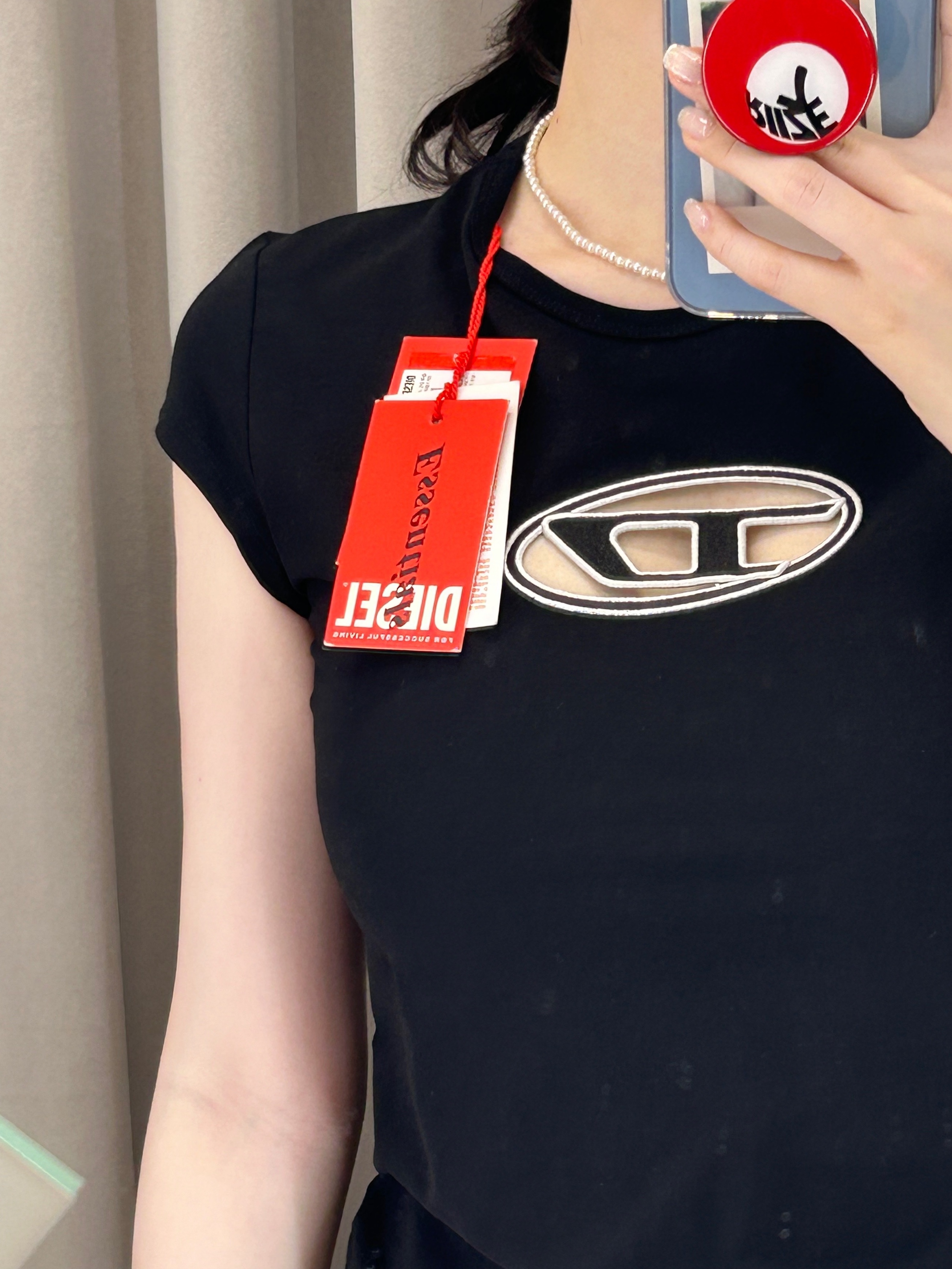(W) Diesel T-Angie Peekaboo Logo T-Shirt Black 착용 스타일
