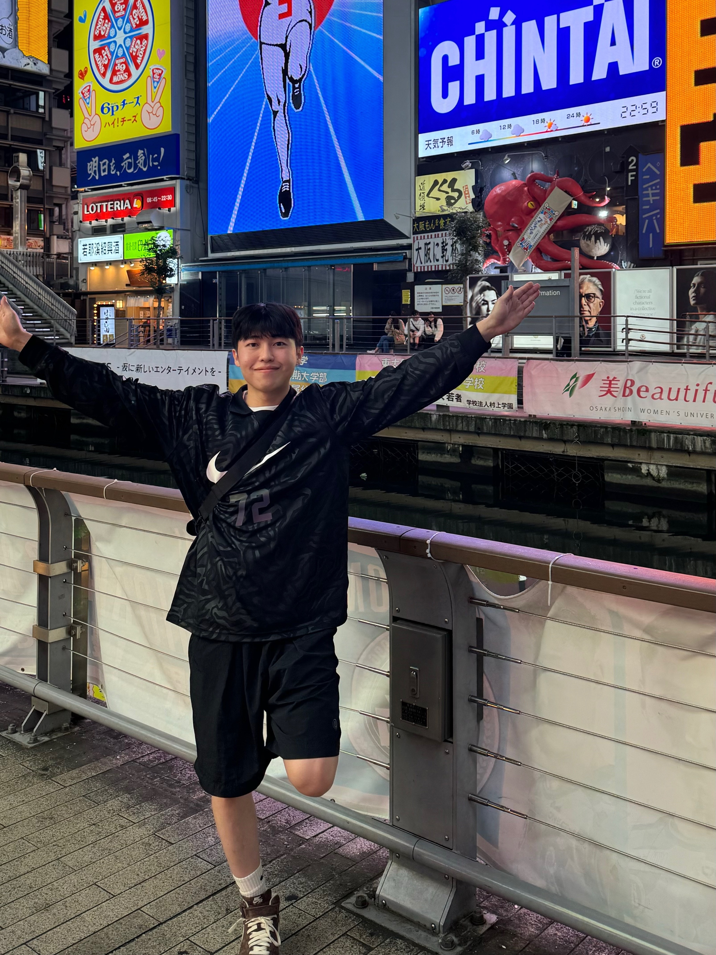 Nike NSW Long Sleeve Top Black - Asia, Nike Air Force 1 Mid '07 QS Chocolate 착용 스타일
