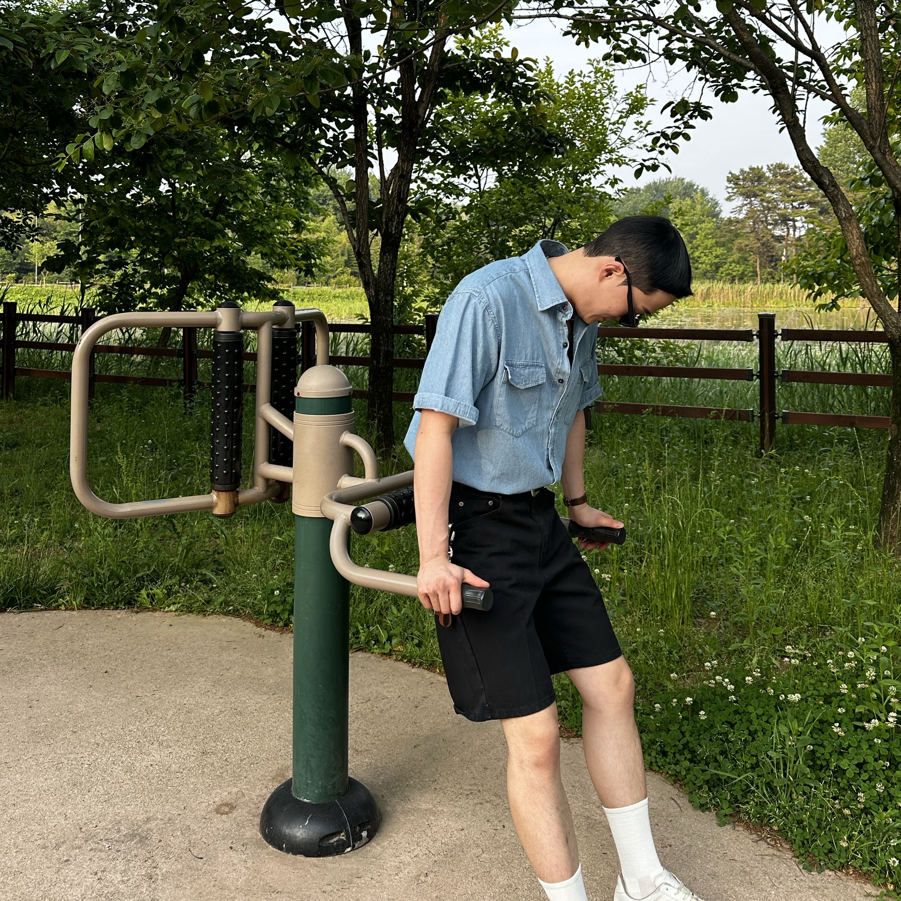 Maison Margiela Replica Paint Drop Sneakers 착용 스타일 - 4