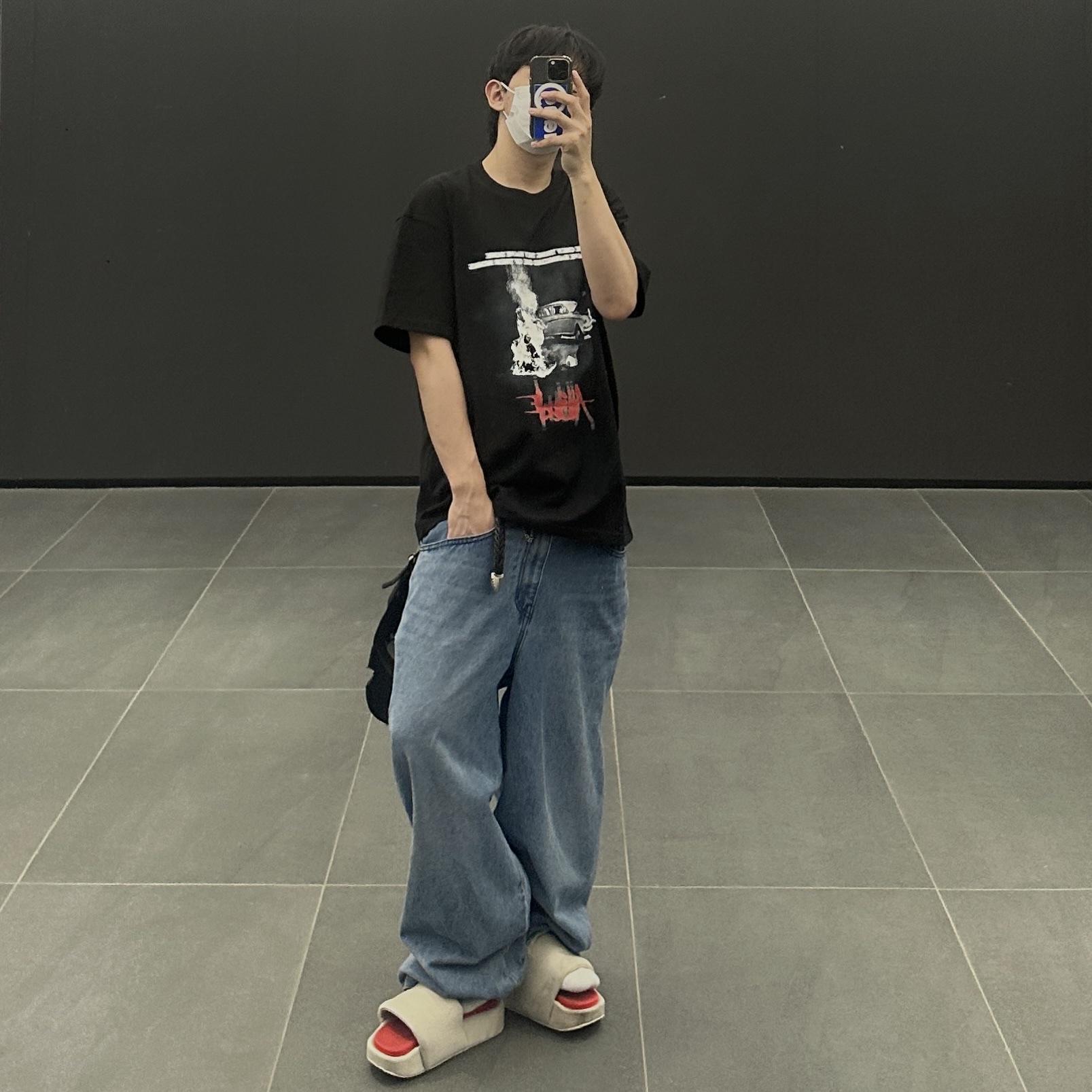 Y-3 Slide Brown Red 착용 스타일